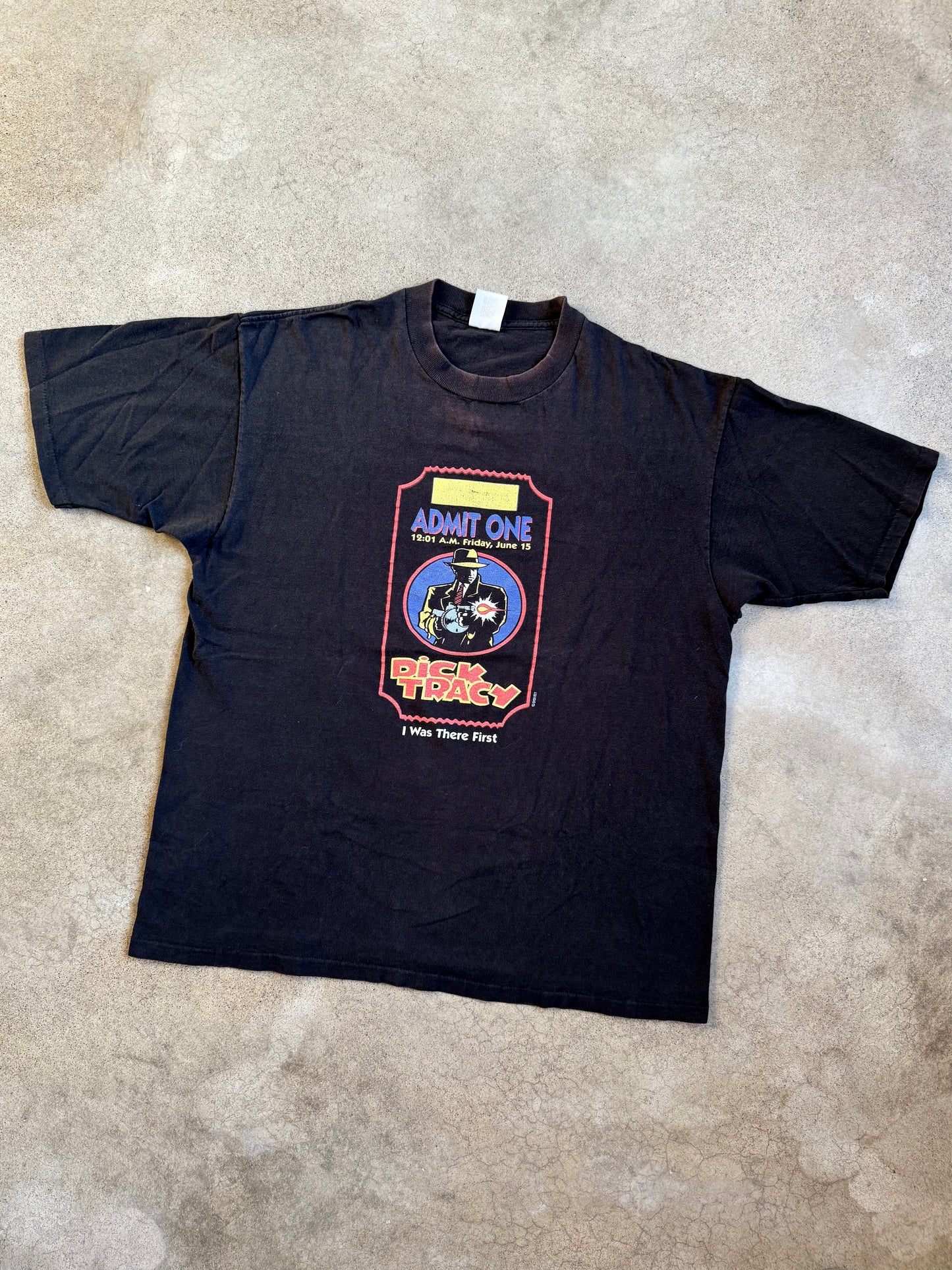 Vintage 1990s Dick Tracy "Admit One" Movie Premiere Graphic Tee | XL