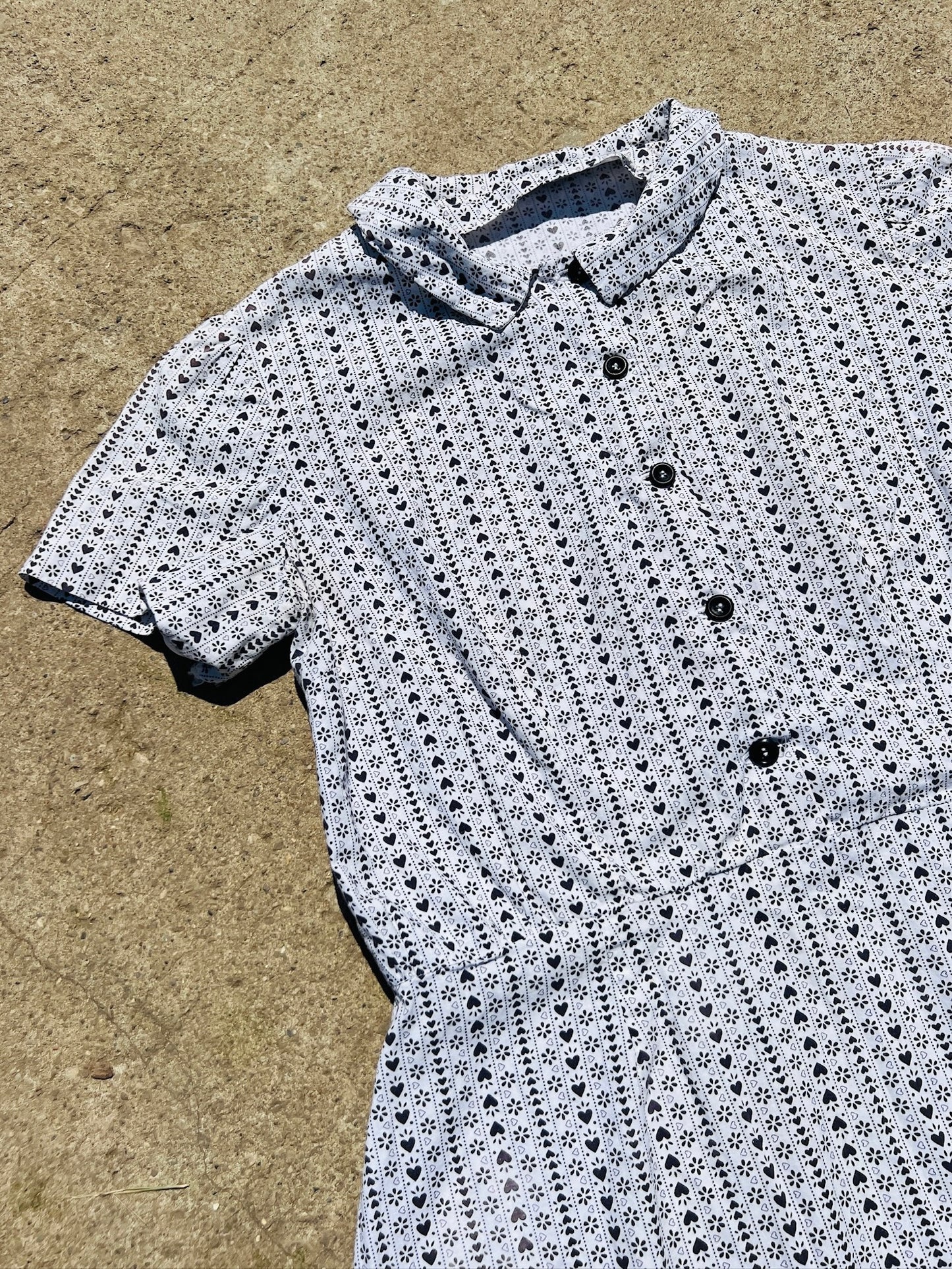Vintage 1950s Handmade Heart Pattern Button-Front Cotton Dress | Large