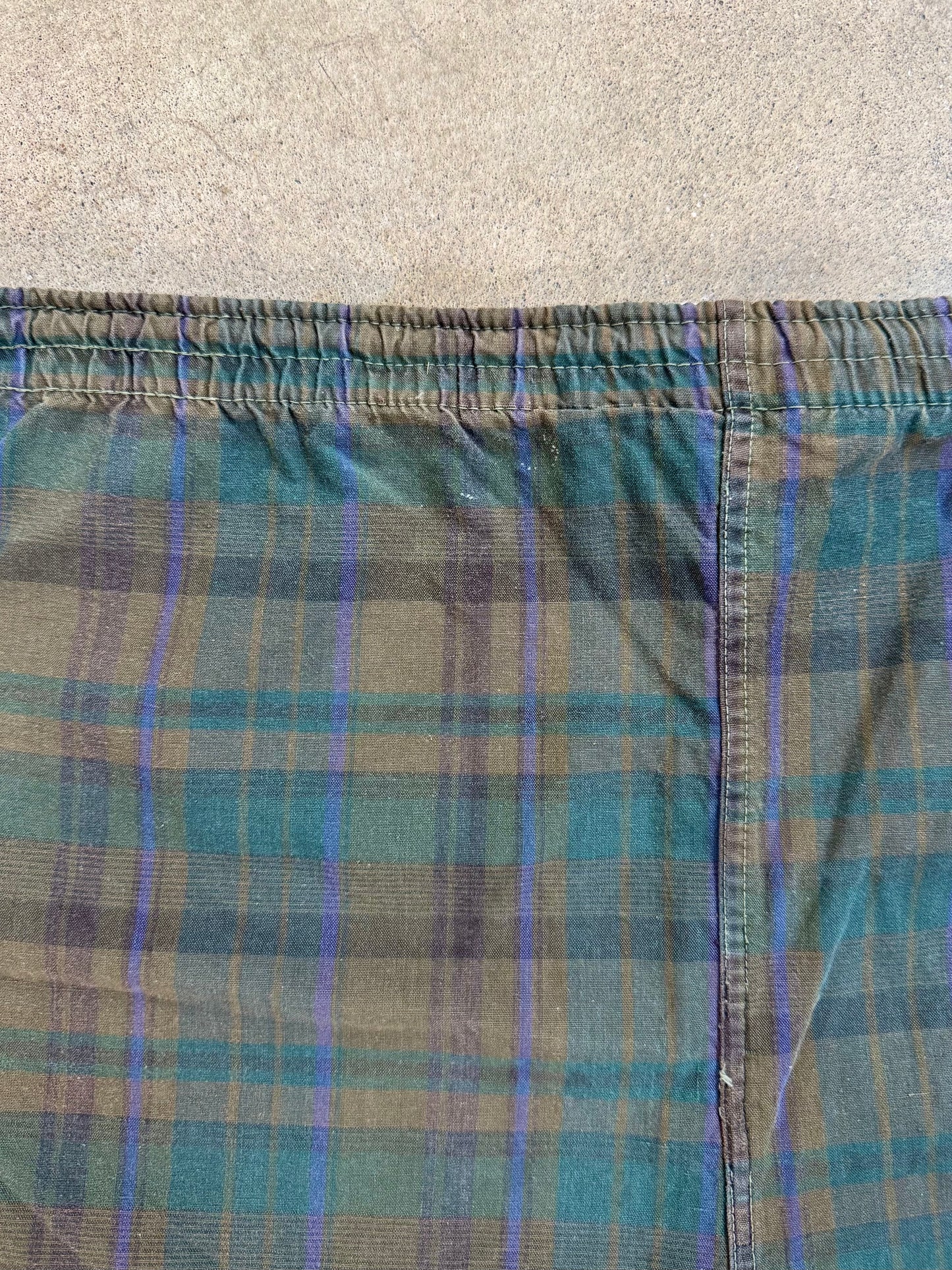 Vintage 1960s JCPenney Dark Plaid Cotton Shorts | Large