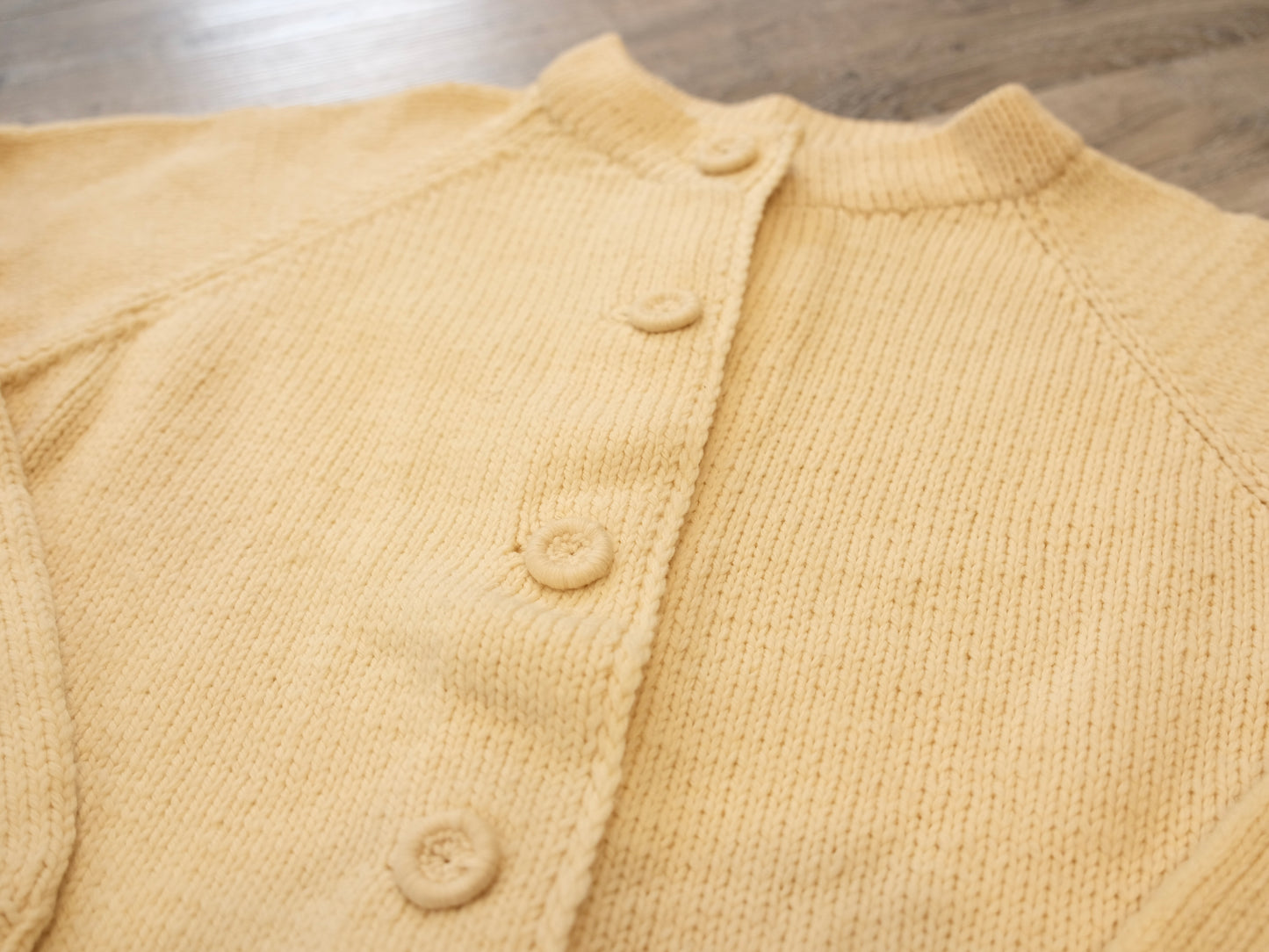 Vintage 1950s Cream Buttoned Cardigan | S/M