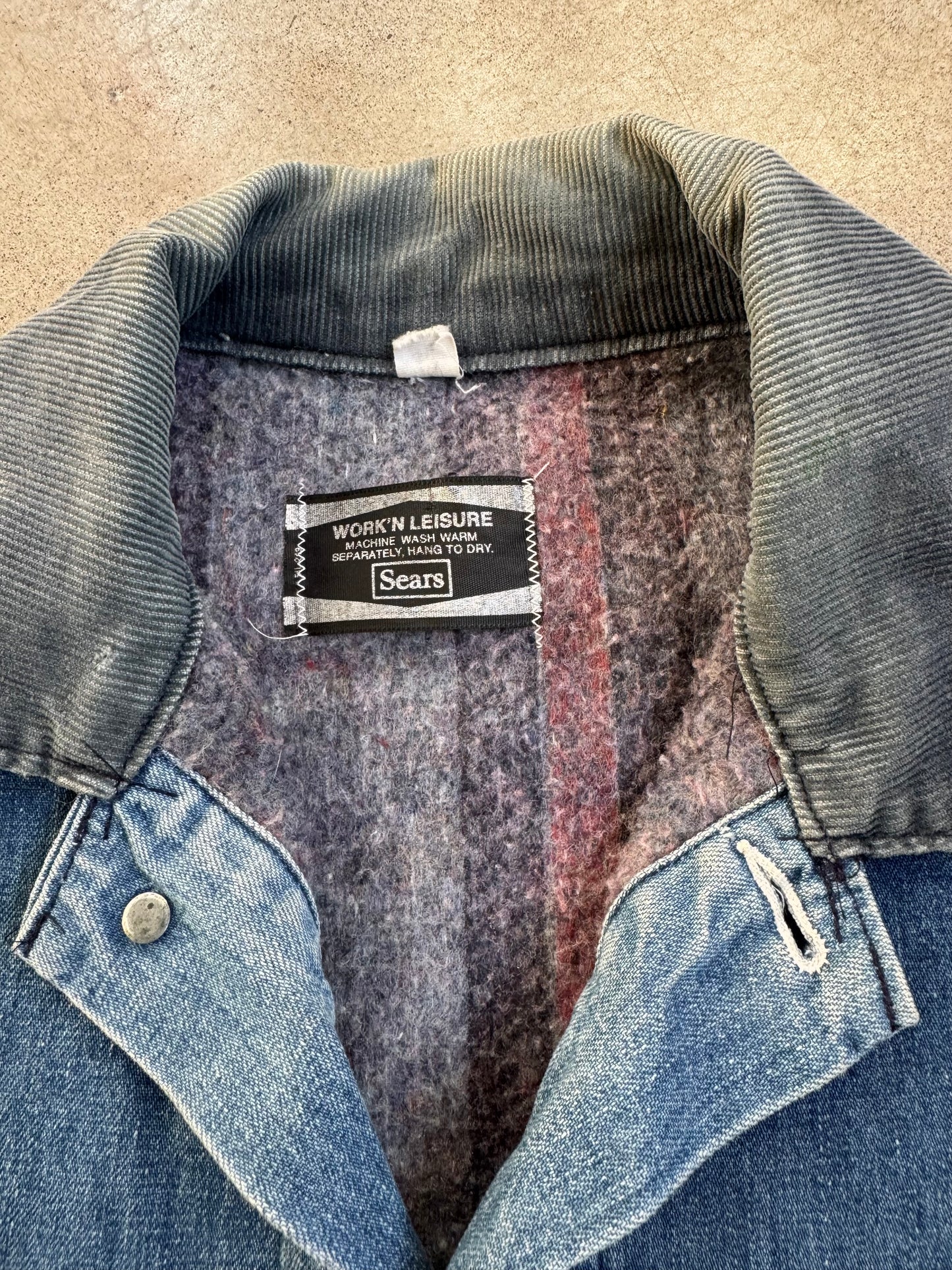 Vintage 1970s Sears Work 'N' Leisure Blanket Lined Denim Barn Jacket | Medium