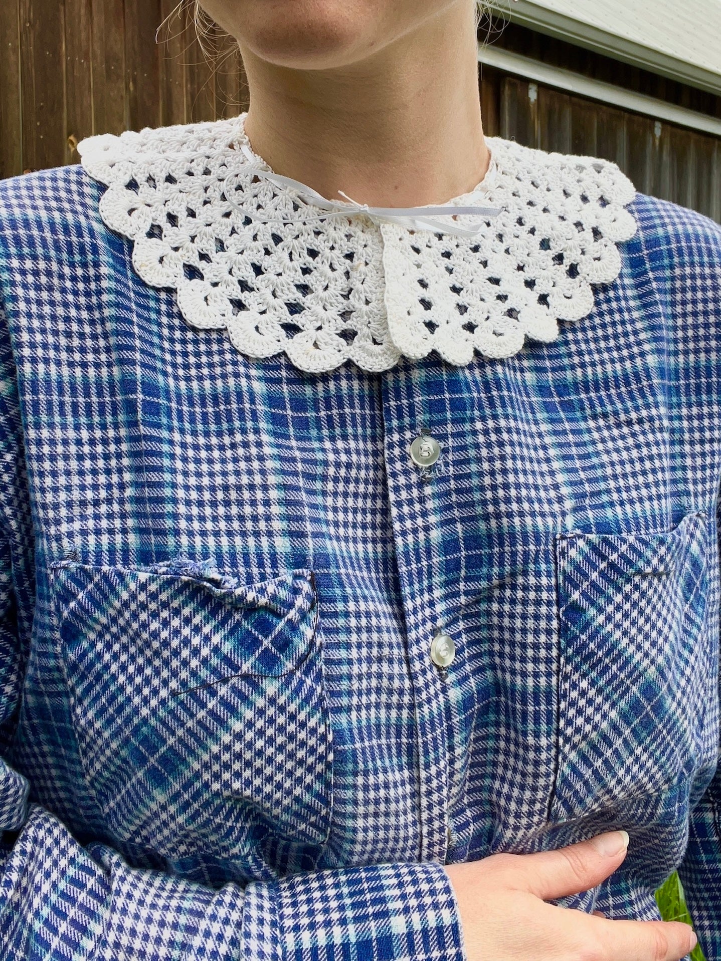 Victorian Style Crochet Collar - Medium w/ Bow
