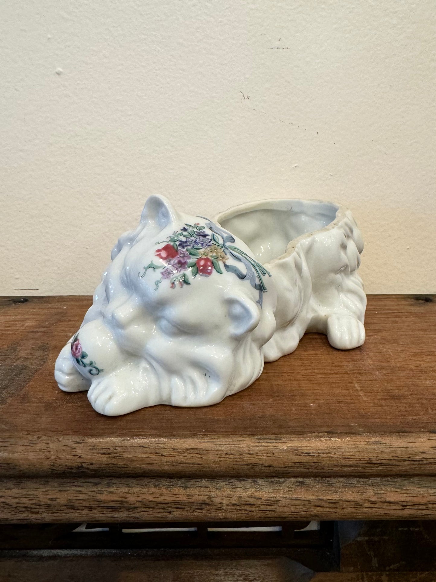 Vintage Elizabeth Arden Southern Heirlooms Ceramic Cat