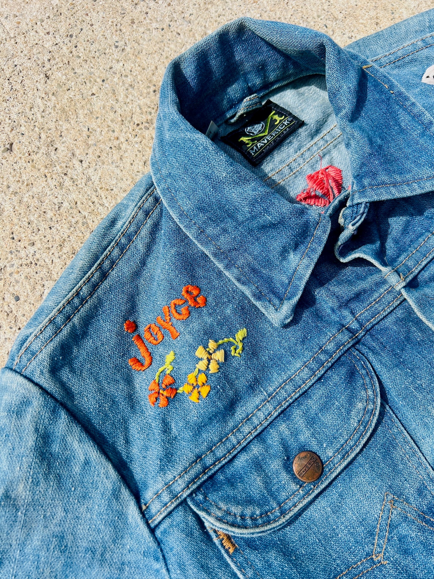 Vintage 1970s Maverick Blue Bell Embroidered Denim Jacket | Small
