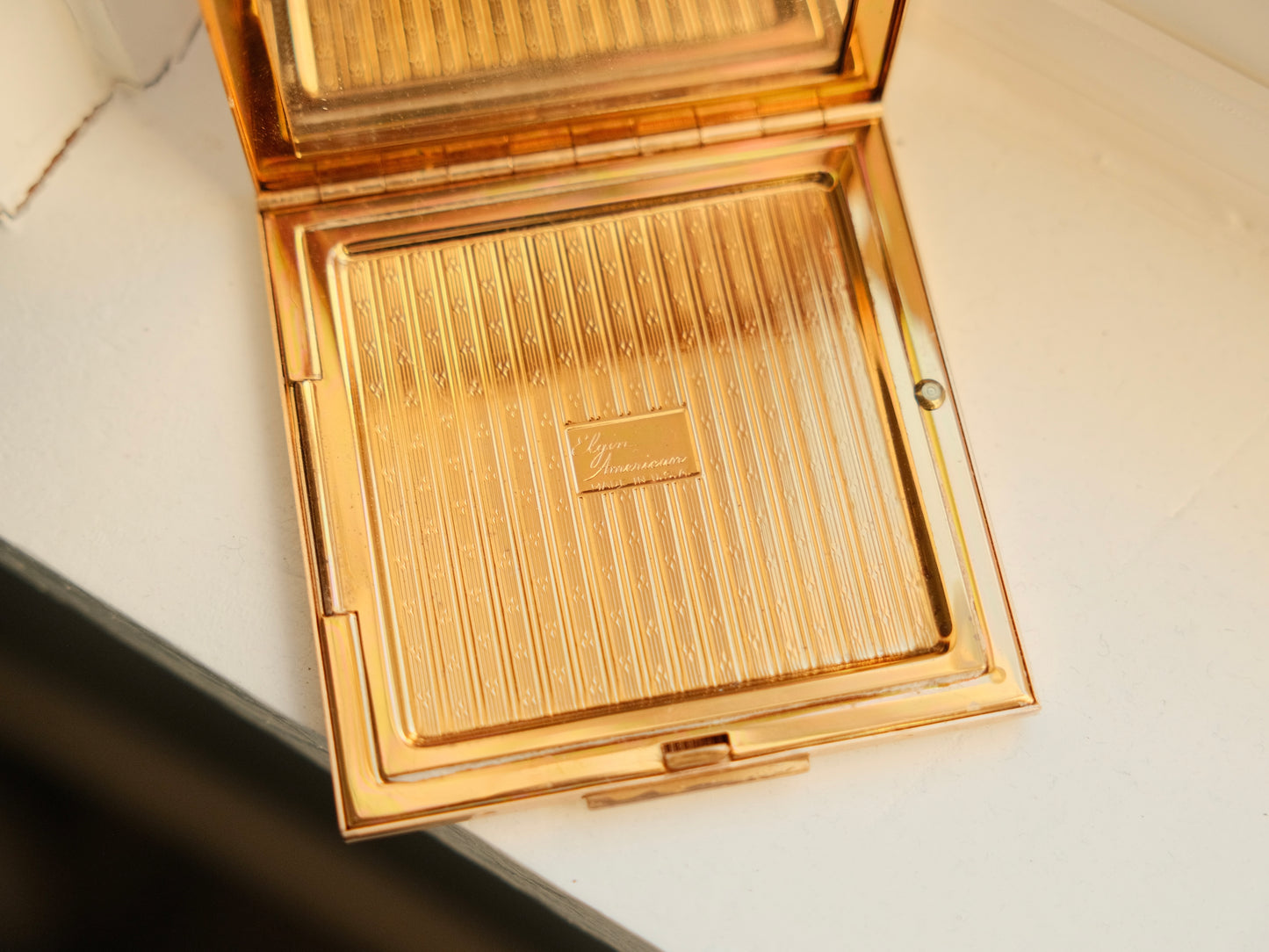 Vintage Elgin American Crest Compact