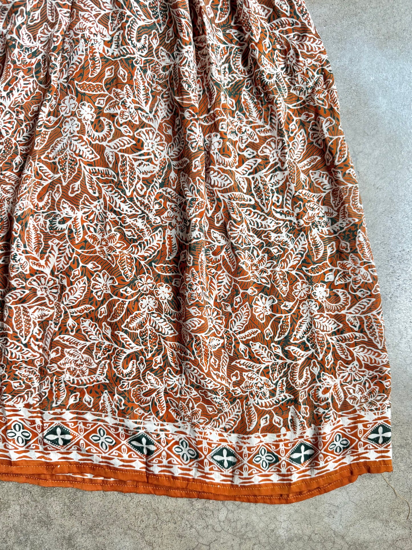 Vintage Burnt Orange Floral Bohemian-Style 100% Silk V-Neck Dress | S/M