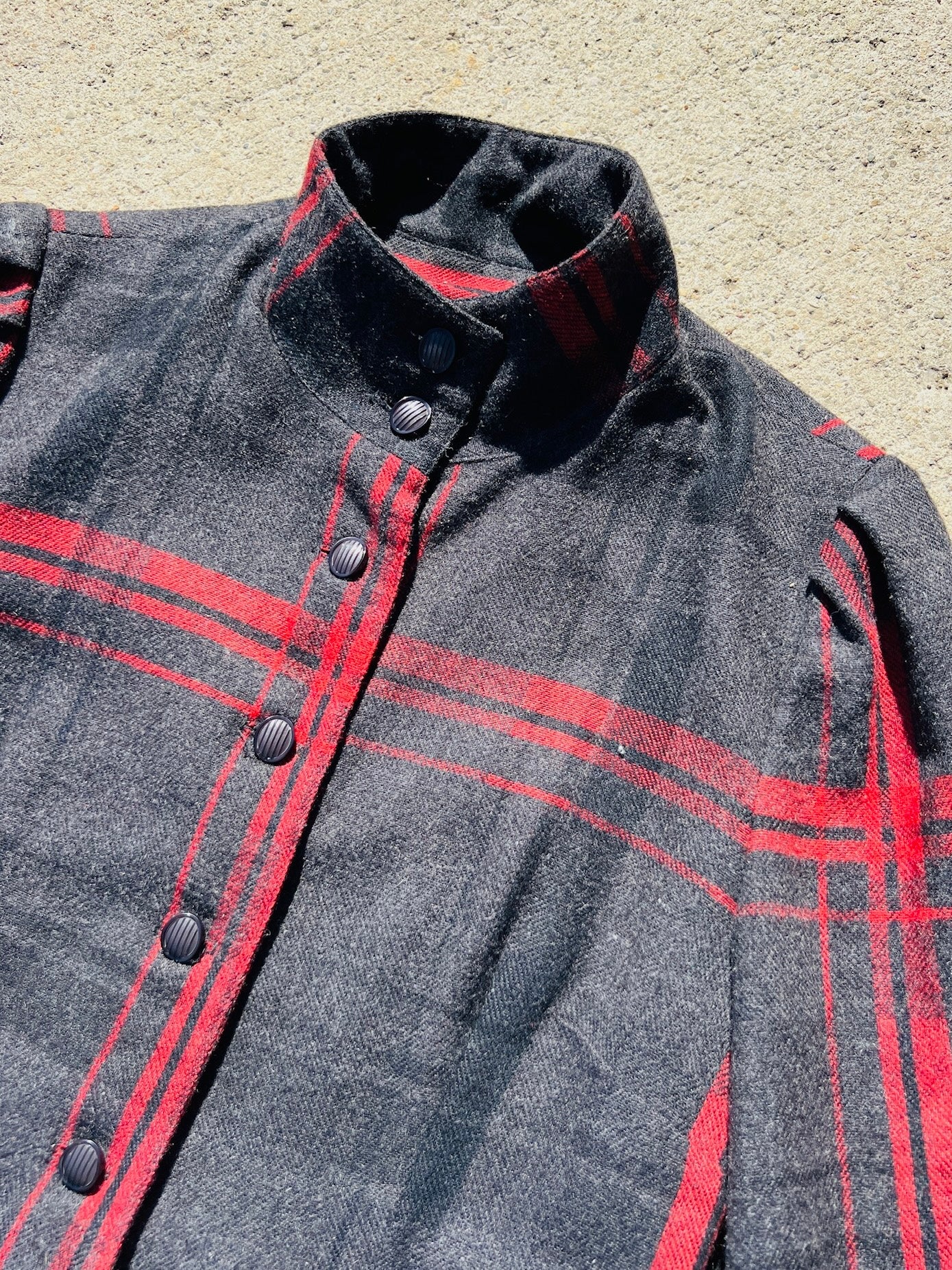 Vintage 1960s Charcoal Red Plaid Cropped Wool Jacket | Small