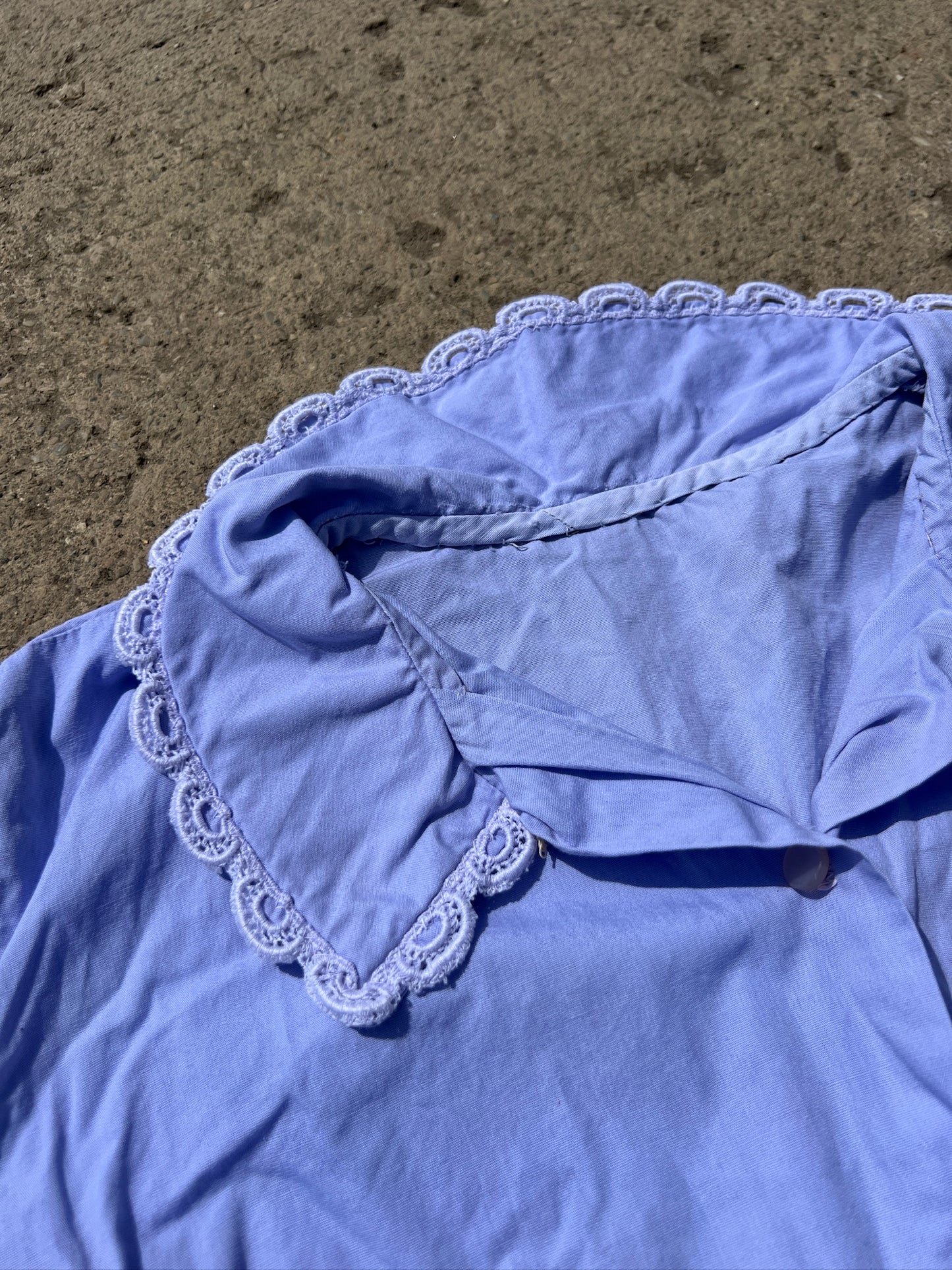 Vintage 1950s Lavender Frill Collar Sleeveless Blouse | Small