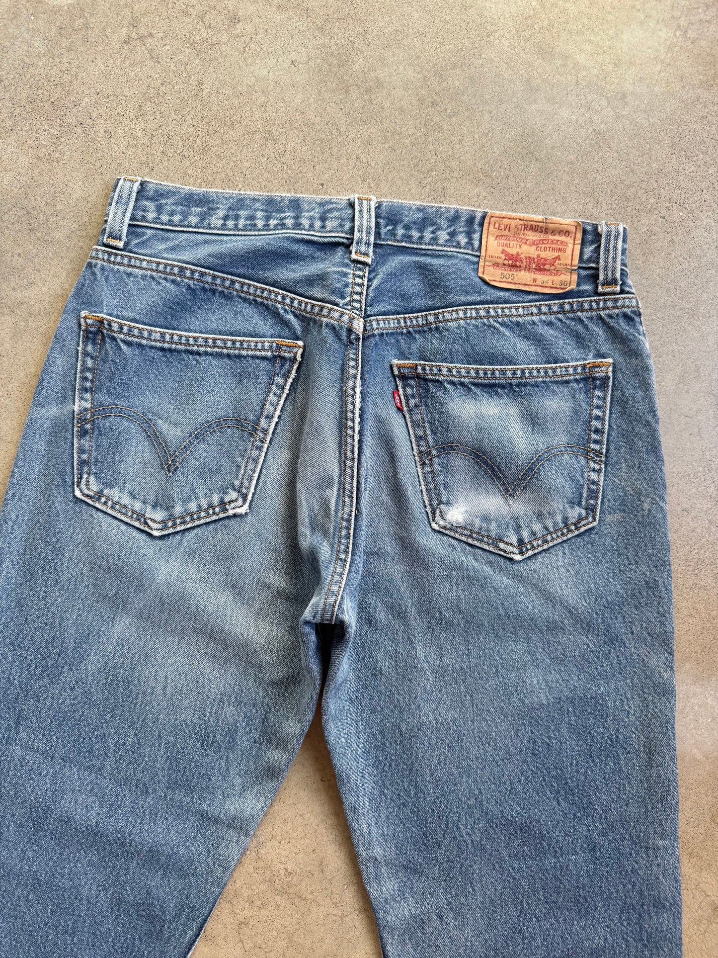 2000s Levi's 505 Medium Wash Jeans | 34x30