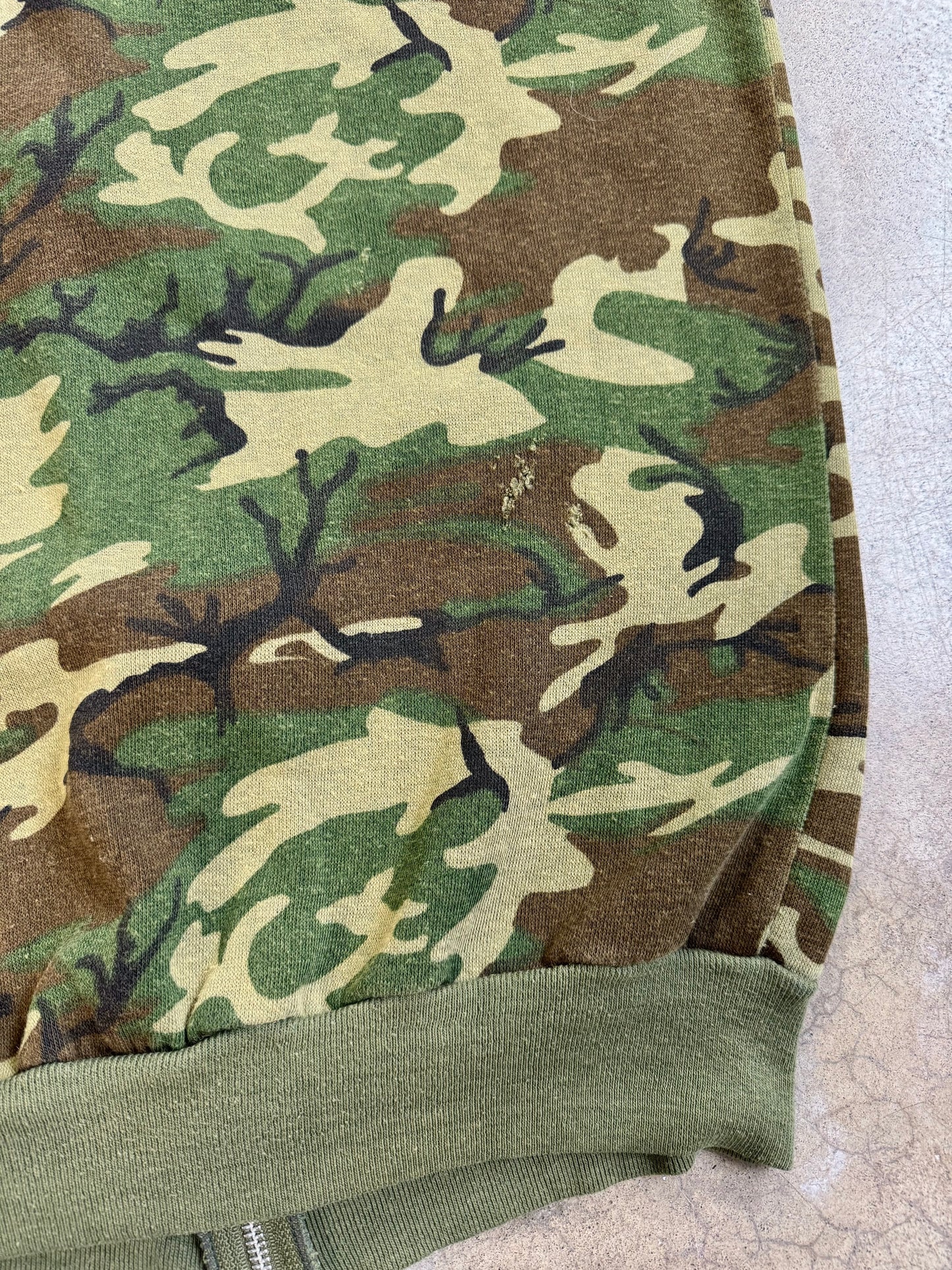 Vintage 1980s Green Camouflage Zip-Up Sweatshirt Vest | Large