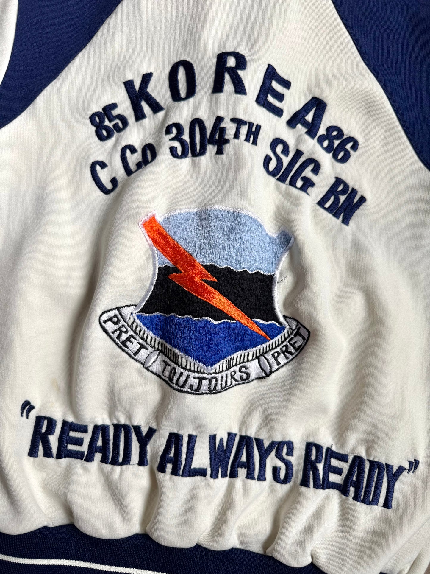 Vintage 1980s Blue & White 304th Signal Battalion Military Korean War Embroidered Jacket | S/M