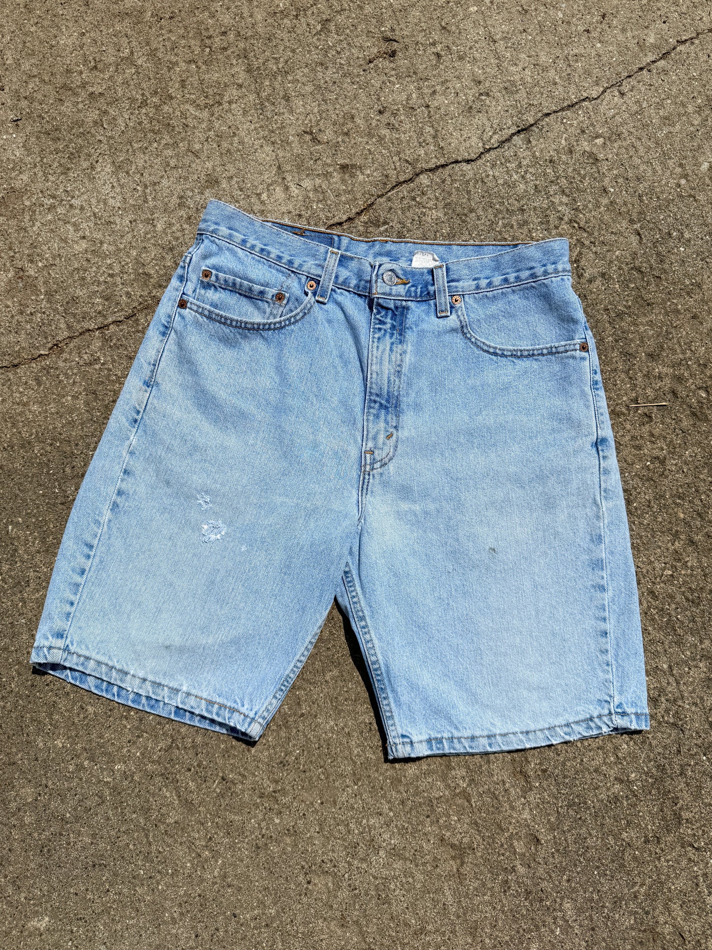 Vintage 1990s Levi’s 505 Light Wash Denim Shorts | Waist 33”