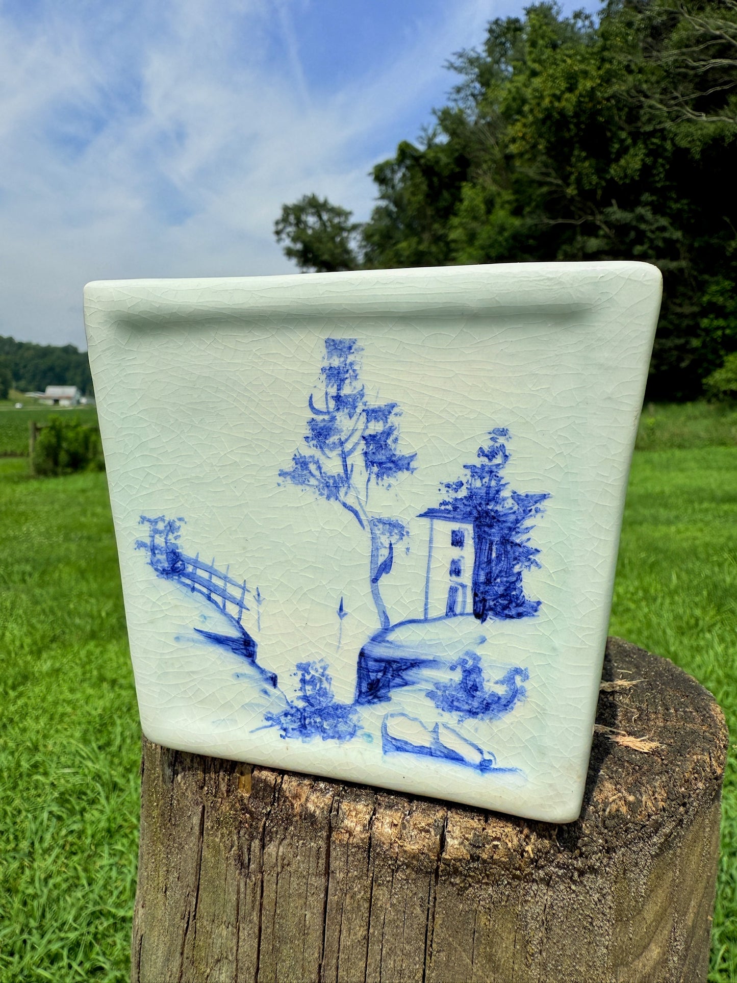 Vintage 1930s Elpa Alcobaca Ceramic Blue Willow Style Flower Brick/Vase