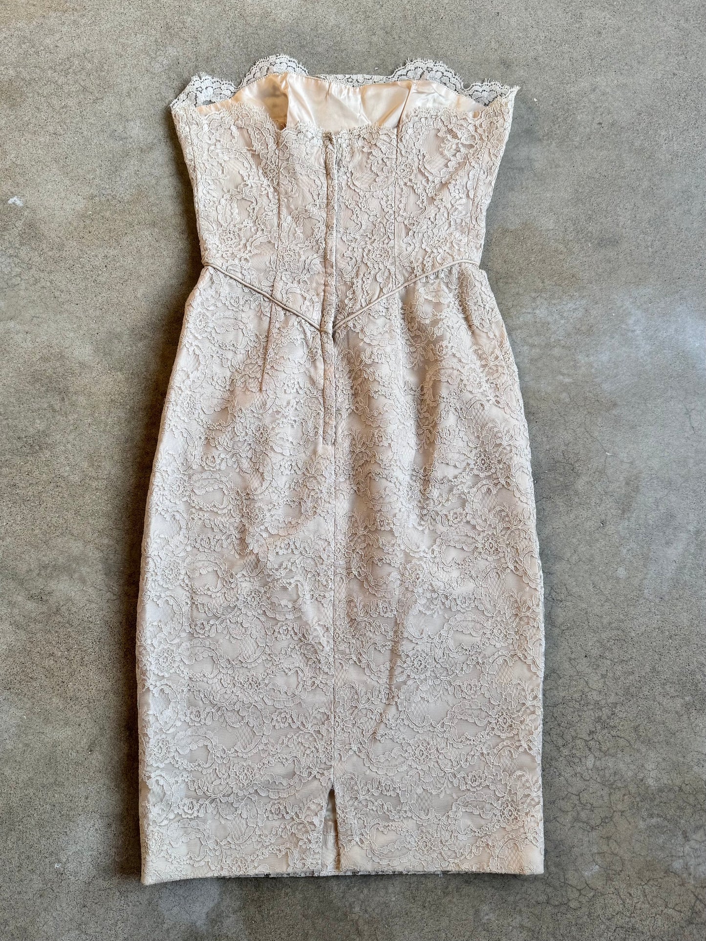 Vintage 1950s Carol Robins Nude Lace Strapless Cocktail Dress | XS