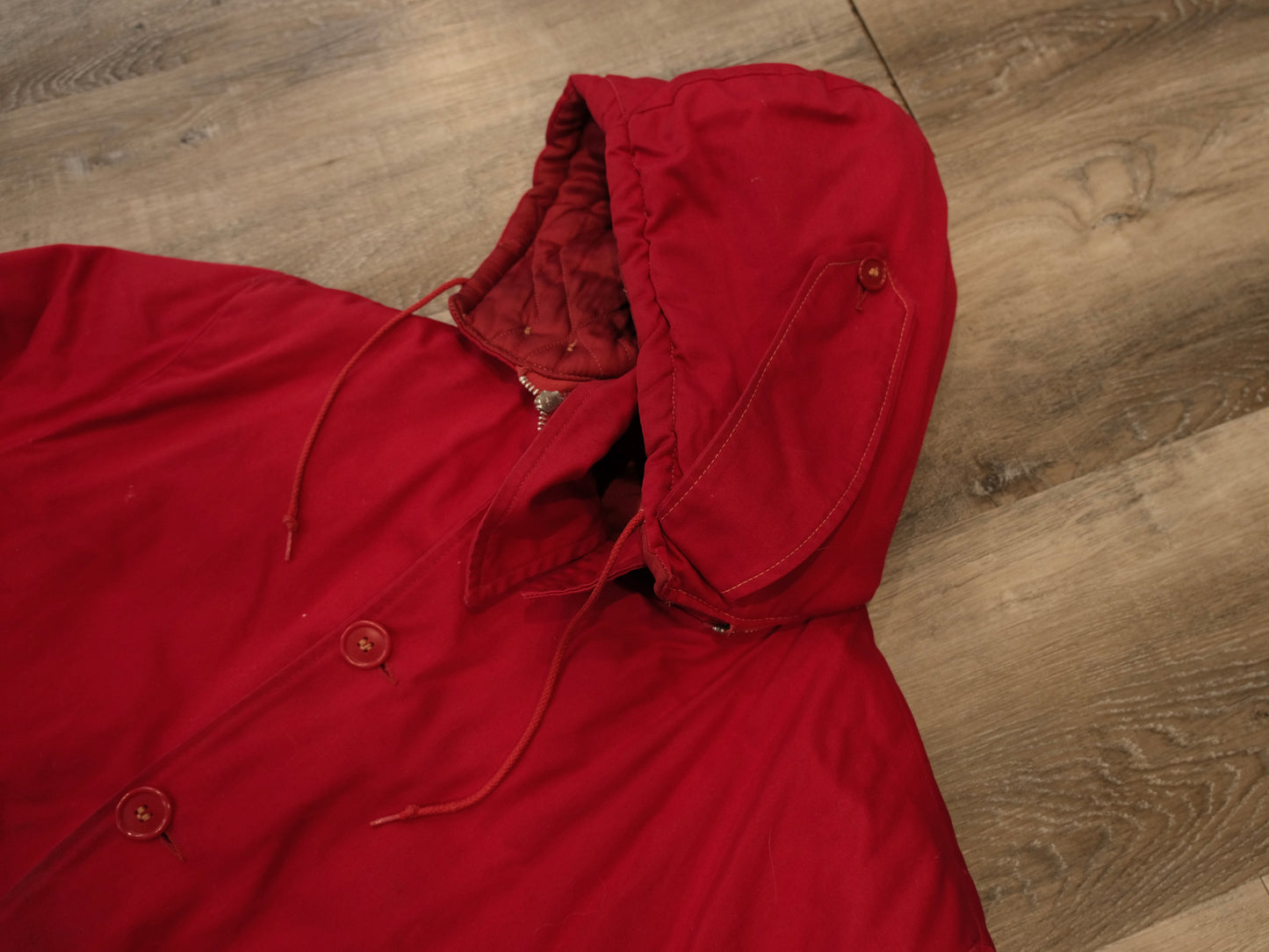 Vintage Red Insulated Canvas Hooded Coat | Medium