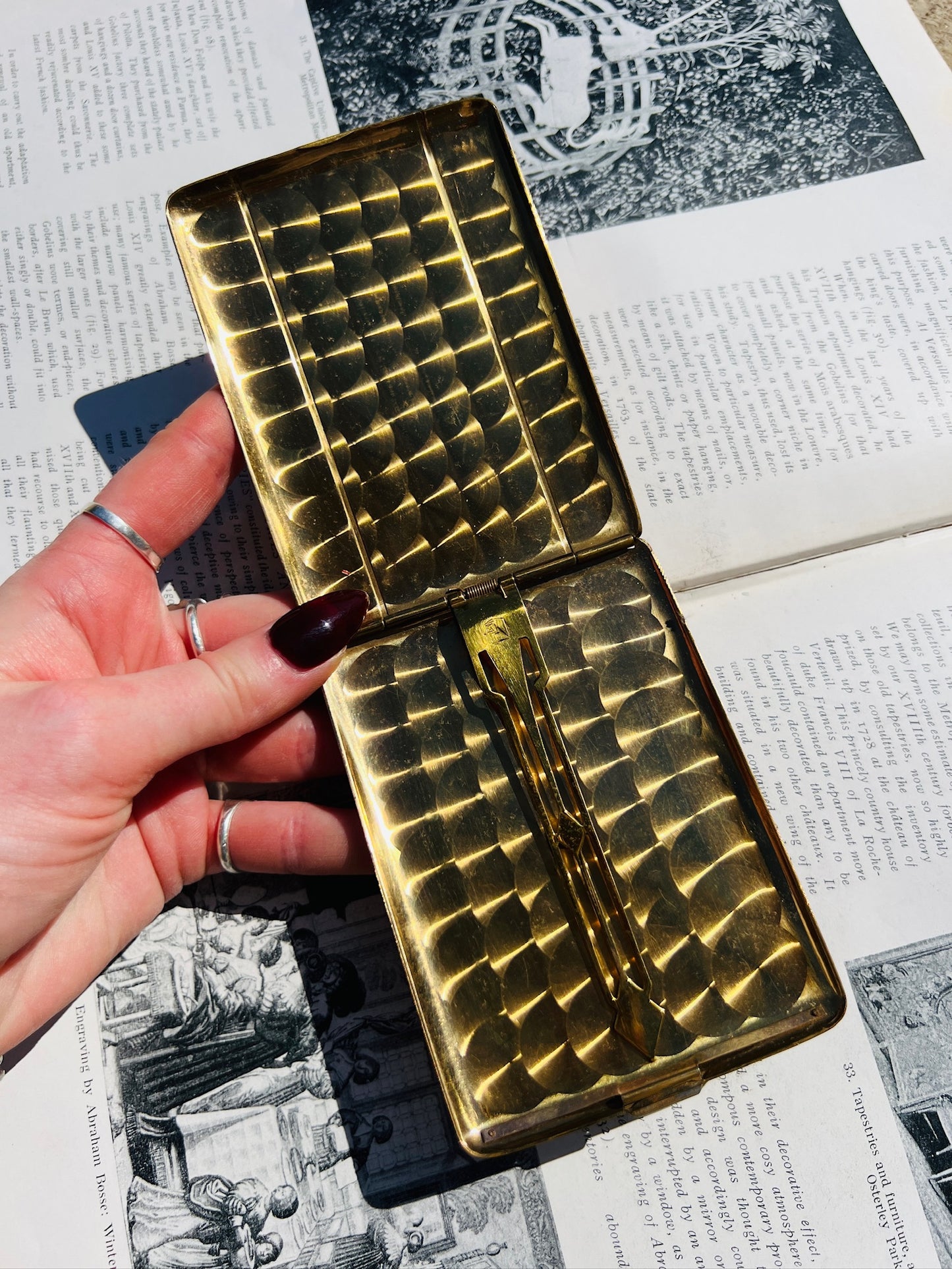 Vintage 1950s Gold Tone Cigarette Case