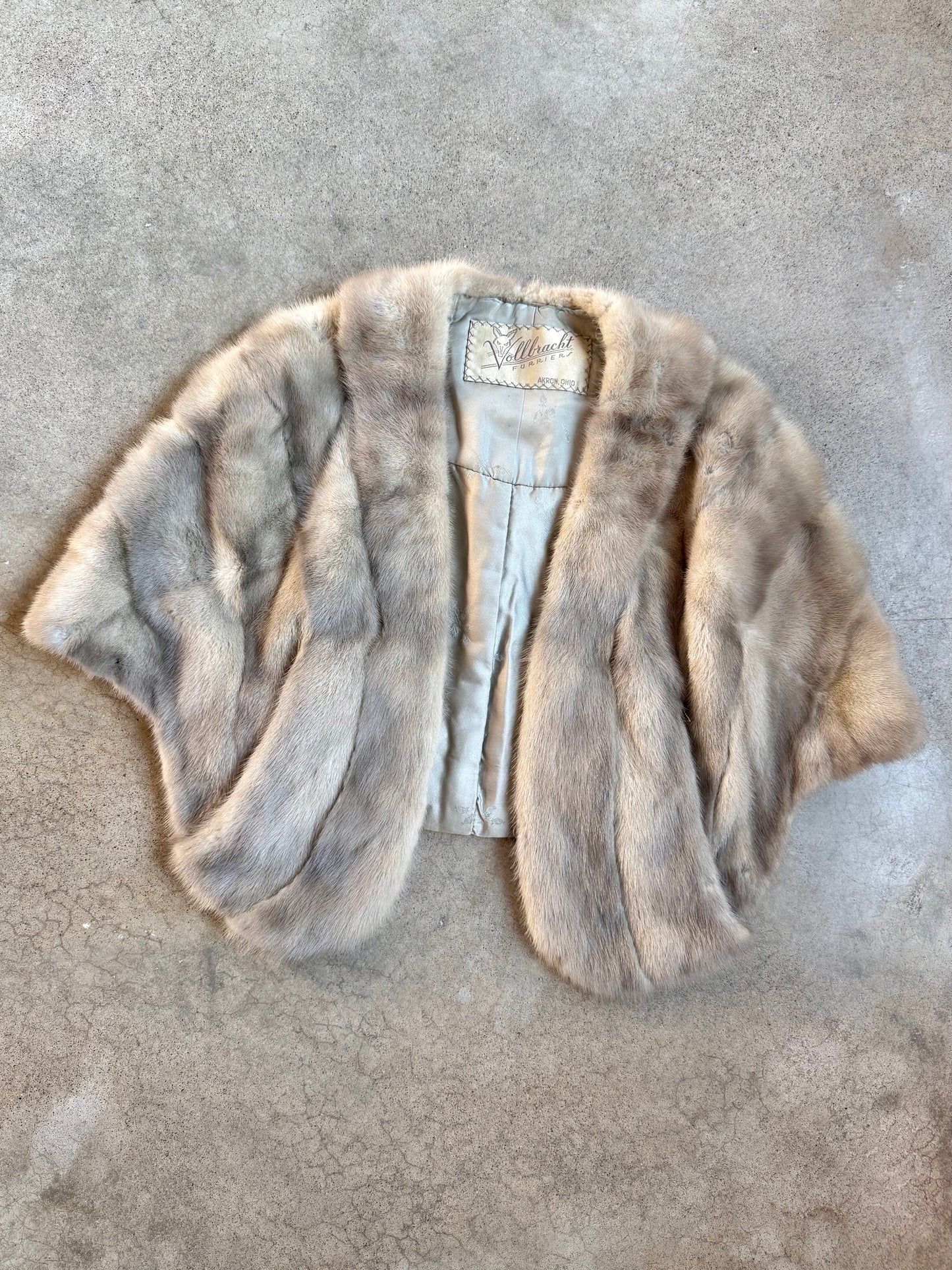 Vintage 1940s Vollbracht Furriers Genuine Fur Stole/Shawl