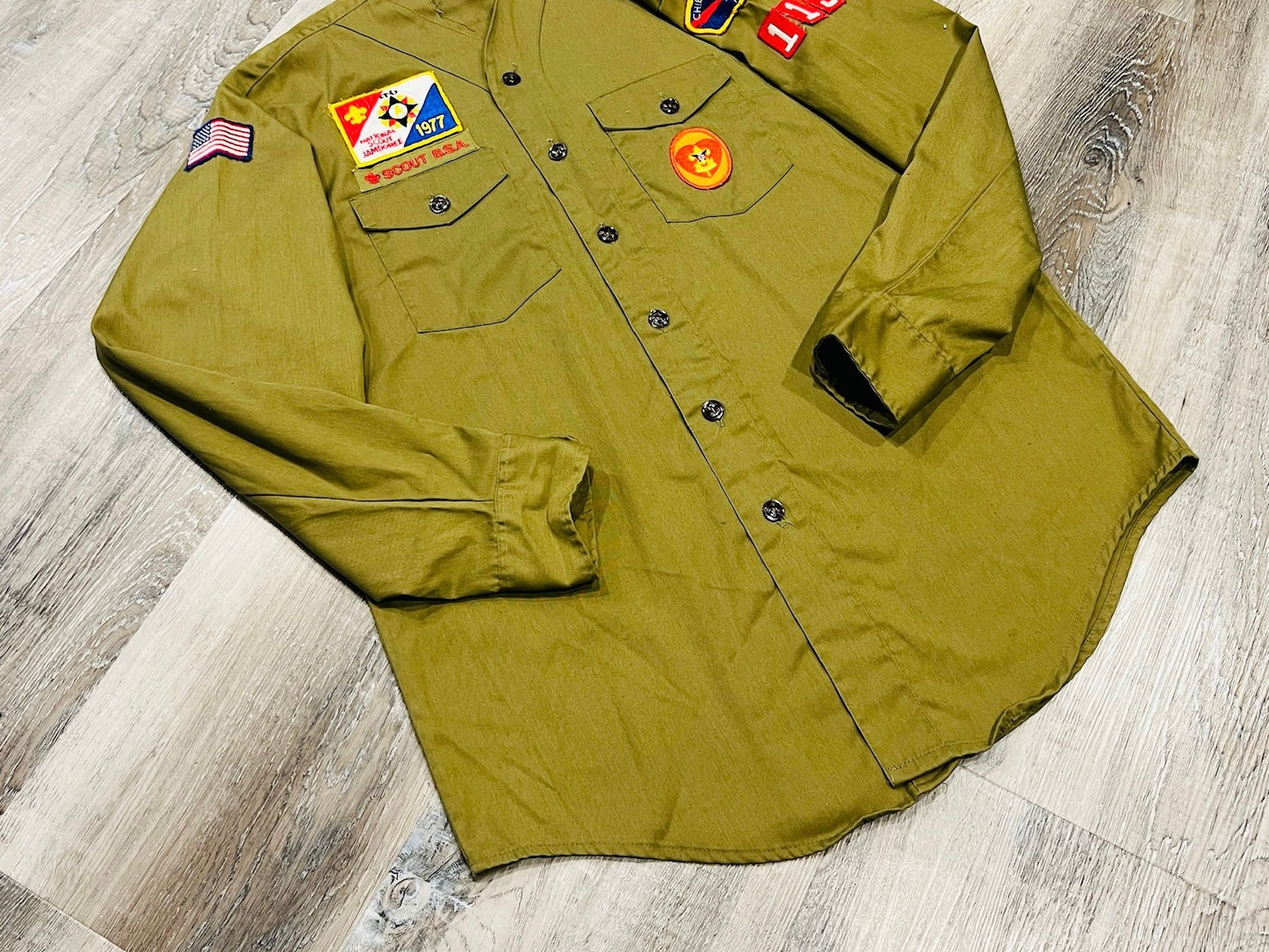 Vintage 1977 Scouts BSA Green Patched Button-Up Shirt | Large