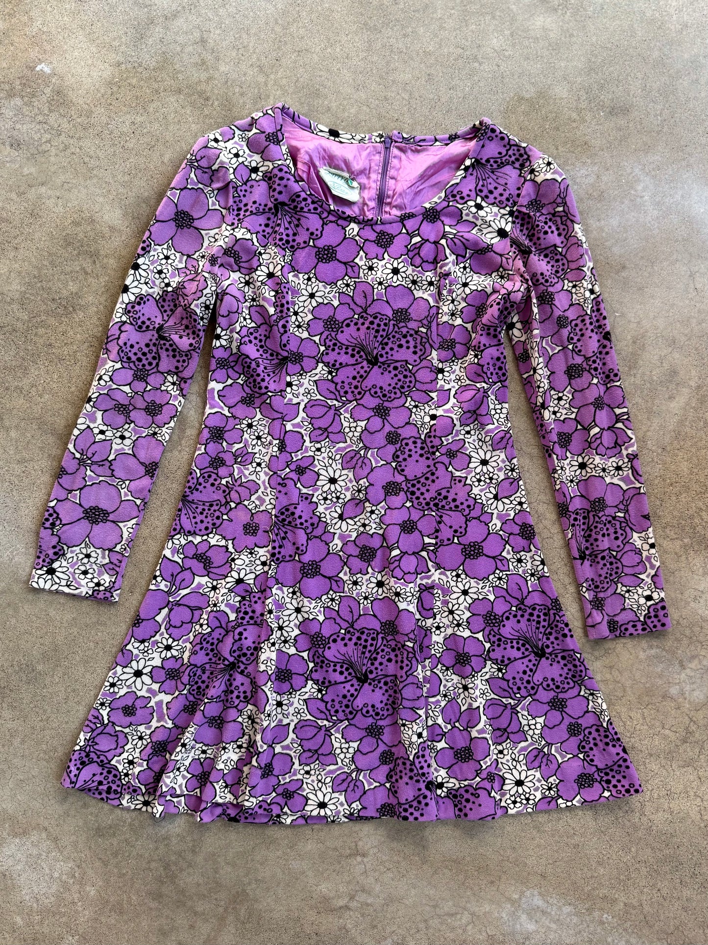 Vintage 1960s Patty O'Neil Purple Floral Long Sleeve Mini Dress | Medium