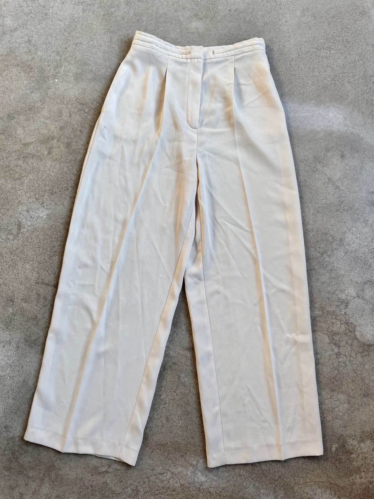 Vintage 1990s Harvé Benard Cream Two-Piece Pant Suit | Small