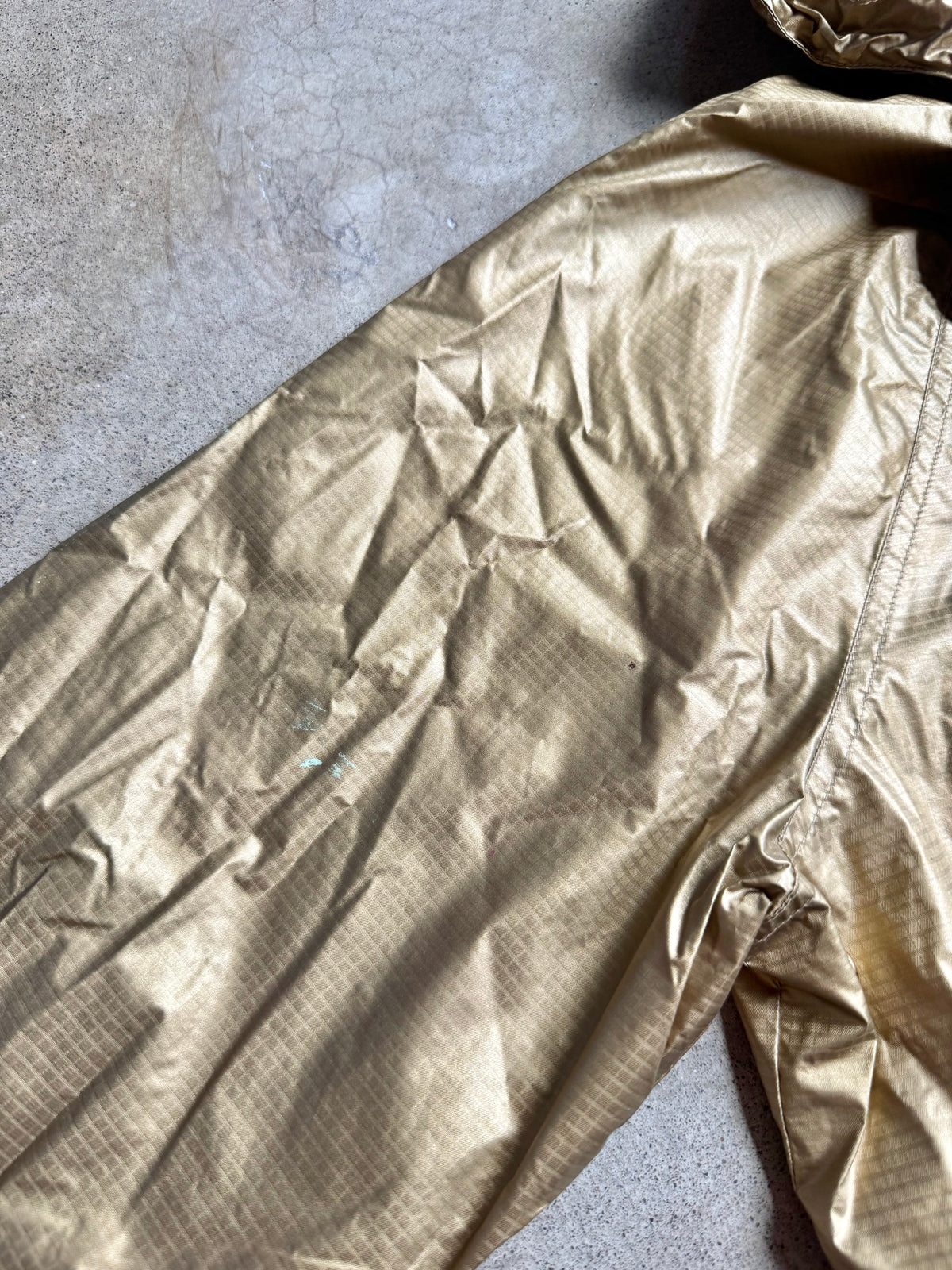 Lauren Ralph Lauren Gold Metallic Hooded Windbreaker Jacket | Medium