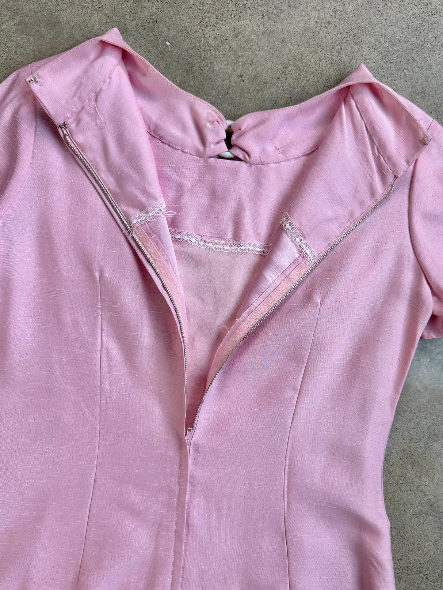 Vintage 1960s Mod Pink Embellished Short Sleeve Dress | Medium