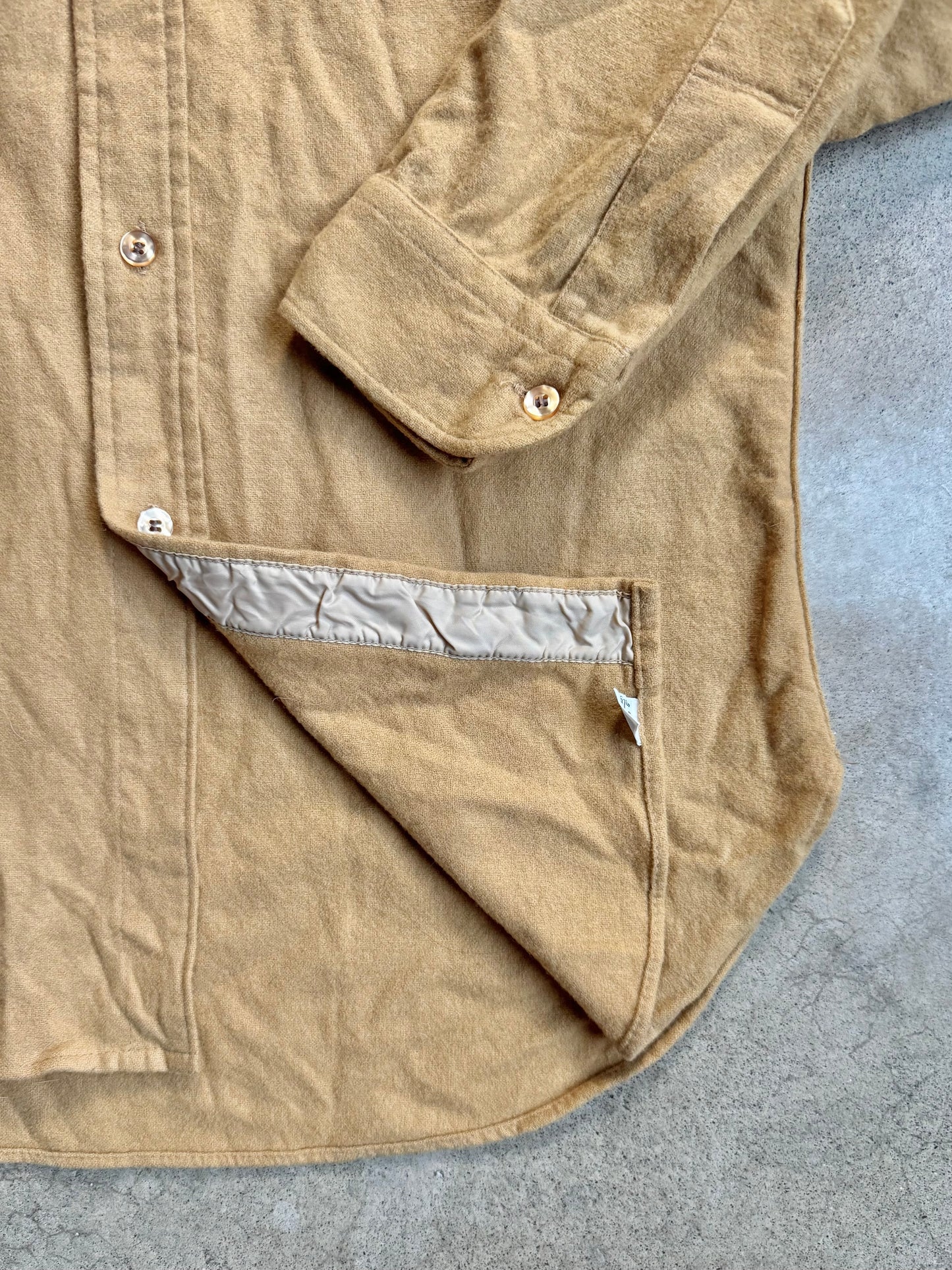 Vintage 1960s Pendleton Tan Wool Button-Up Shirt | Medium