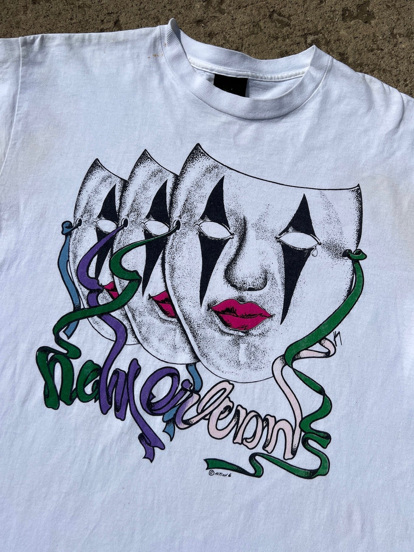 Vintage 1990s White New Orleans Masquerade Mask Tee | XL
