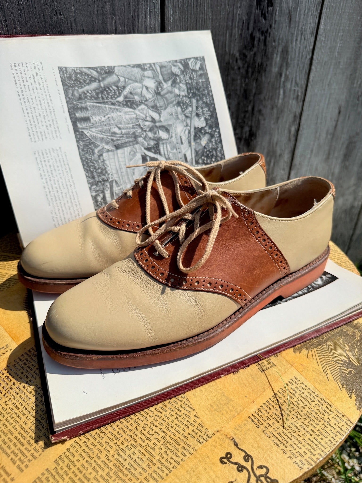 Vintage 1980s Cole Haan Two-Tone Saddle Oxford Shoes | Mens 9.5 Vintage 1980s Cole Haan Two-Tone Saddle Oxford Shoes | Mens 9.5