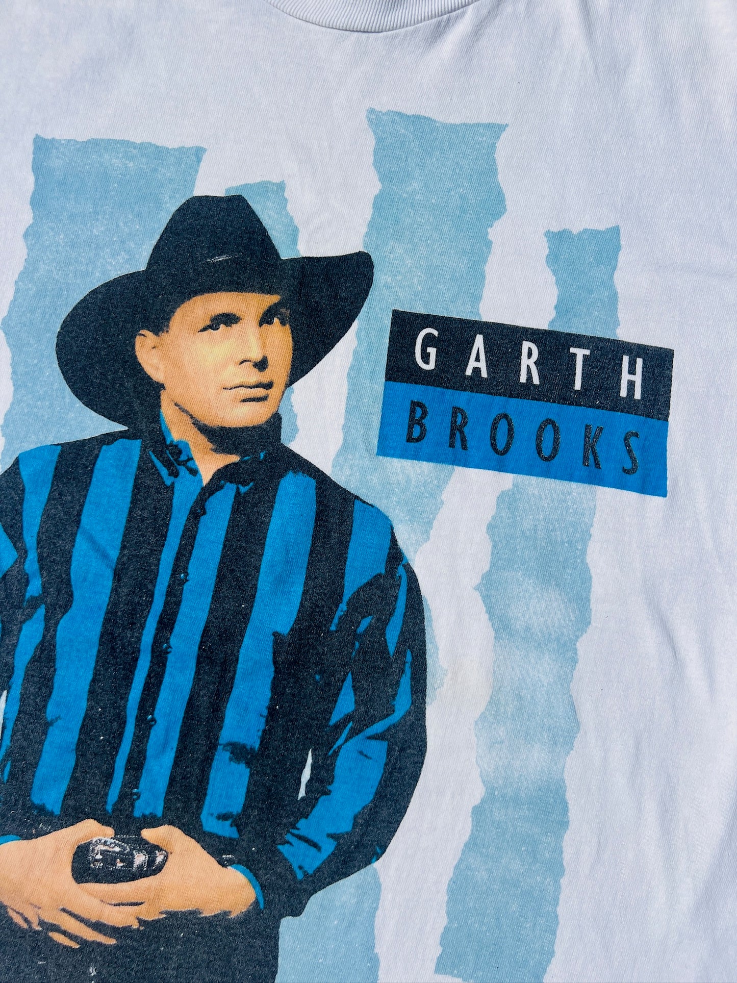 Vintage 1991 Garth Brooks Ropin’ The Wind Graphic Tee | Medium