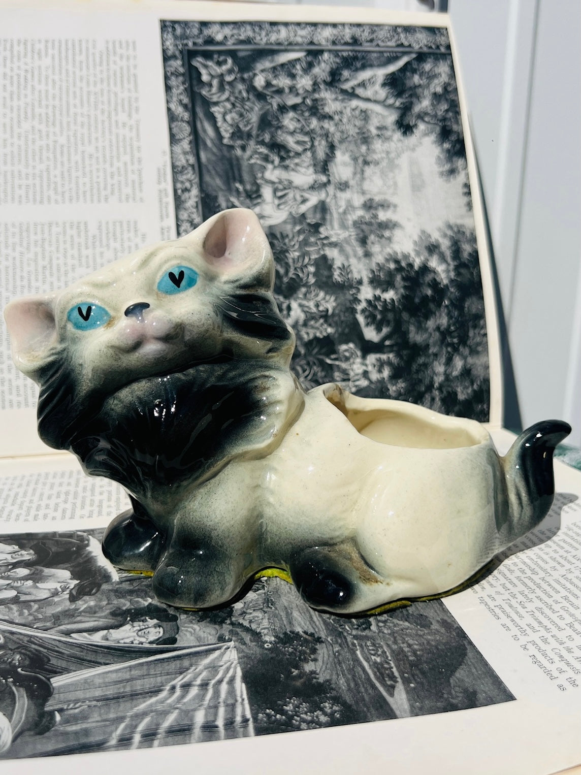 Vintage 1950s Ceramic Blue Eyed Cat Planter