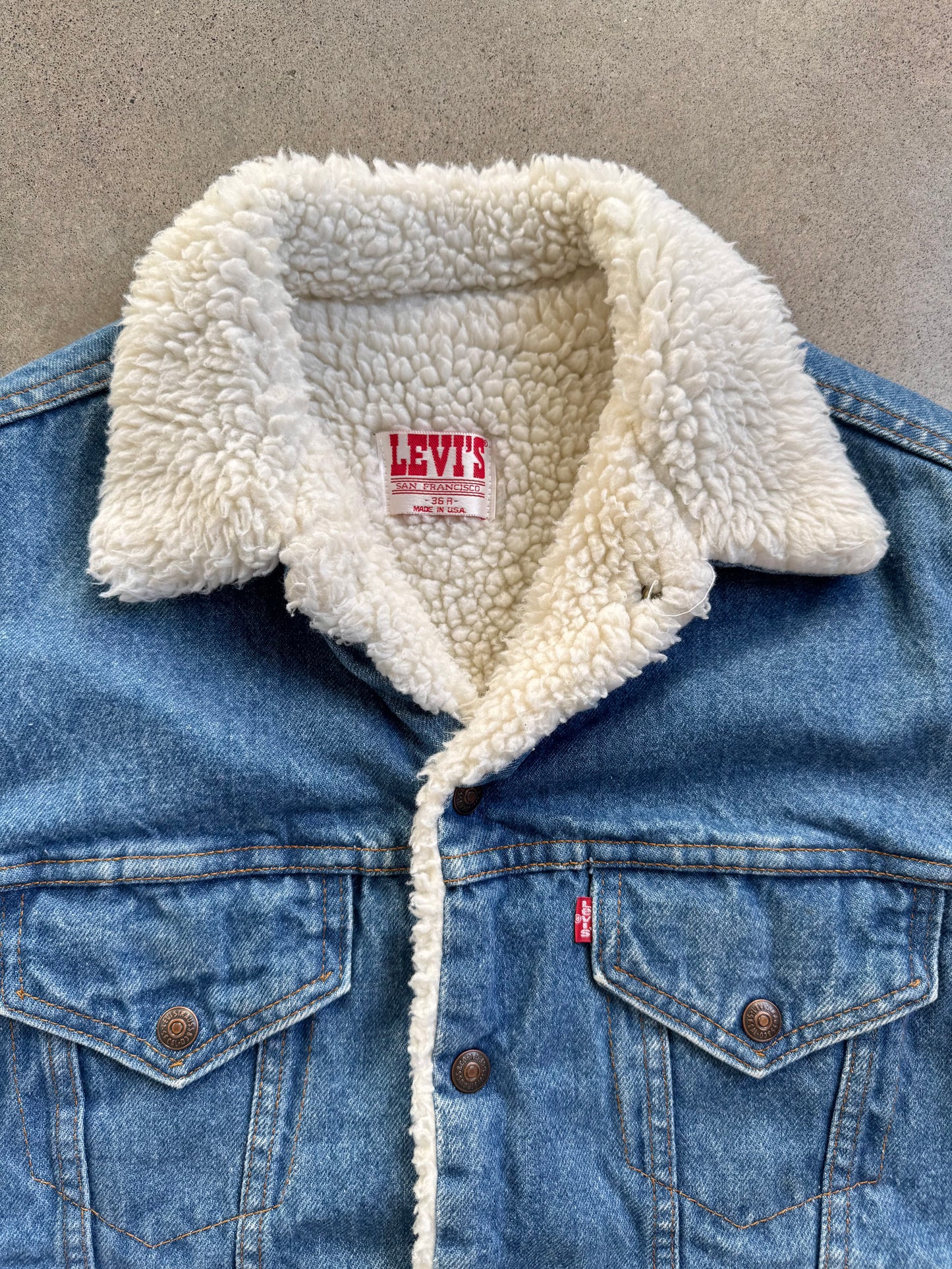 Vintage 1980s Levi's Sherpa Lined Denim Jacket | 36R