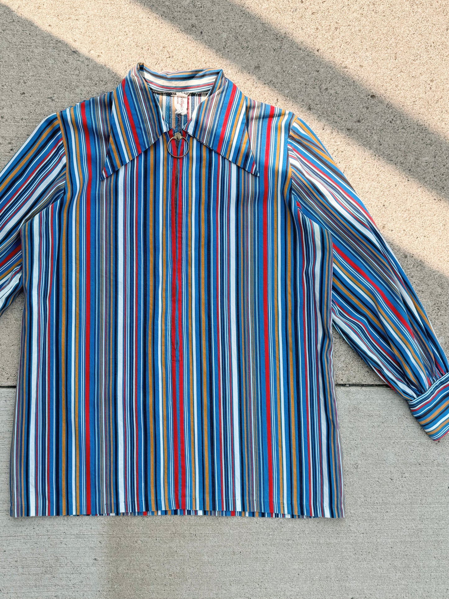 Vintage 1960s Striped O-Ring Zip Up Dagger Collar Shirt | M/L