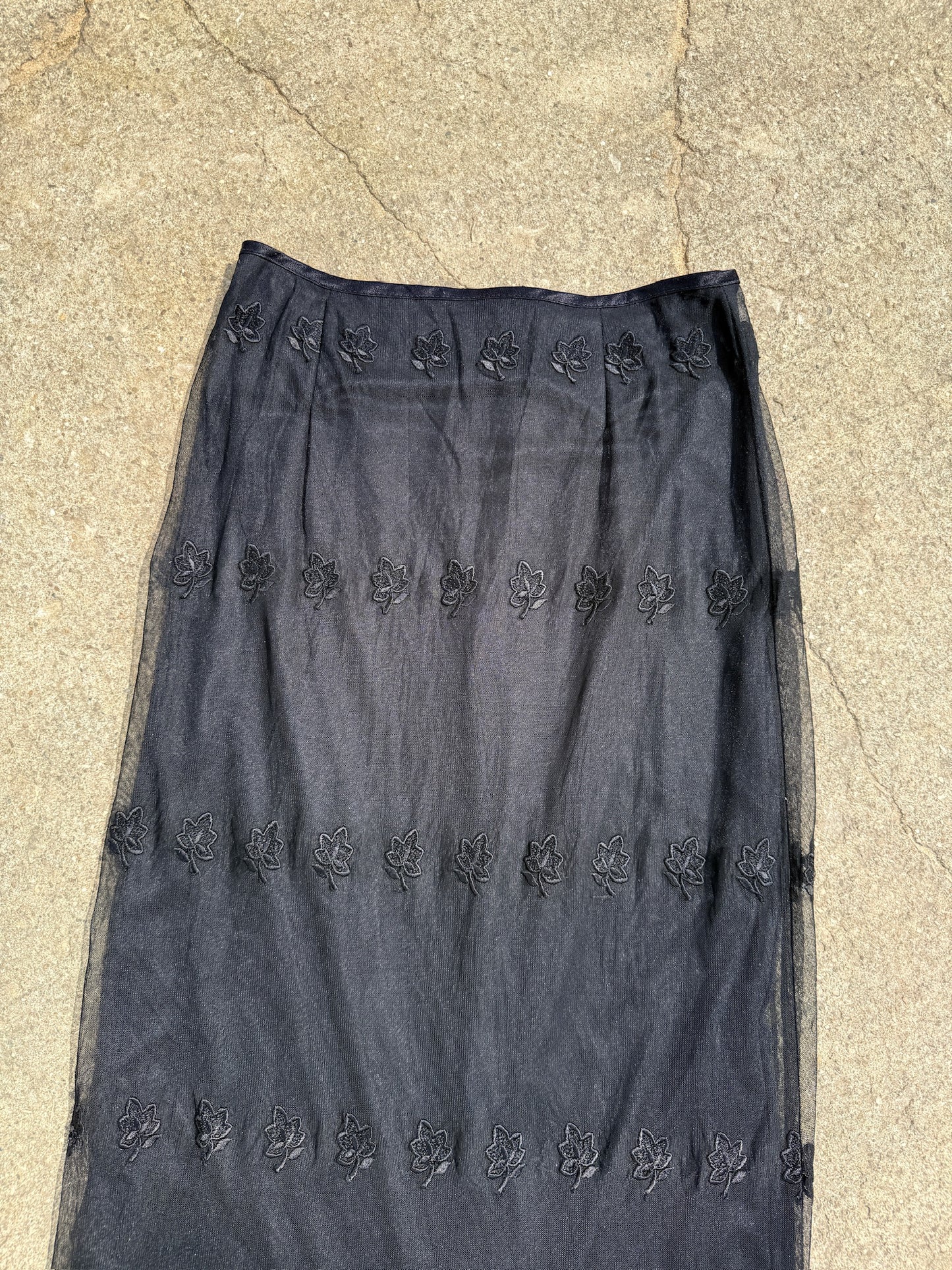 90's Kis Kissay Black Lace Maxi Skirt | S-M