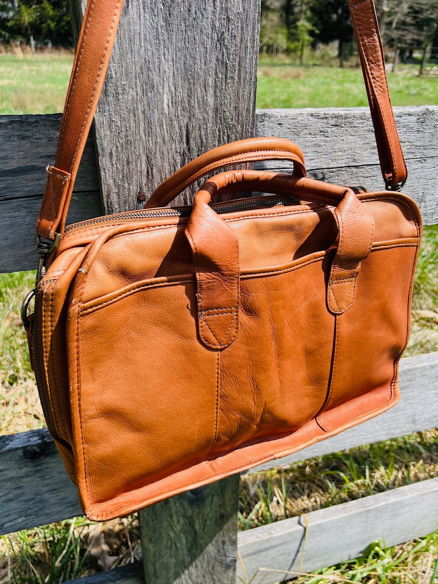 Vintage 1980s Tan Leather Messenger Bag