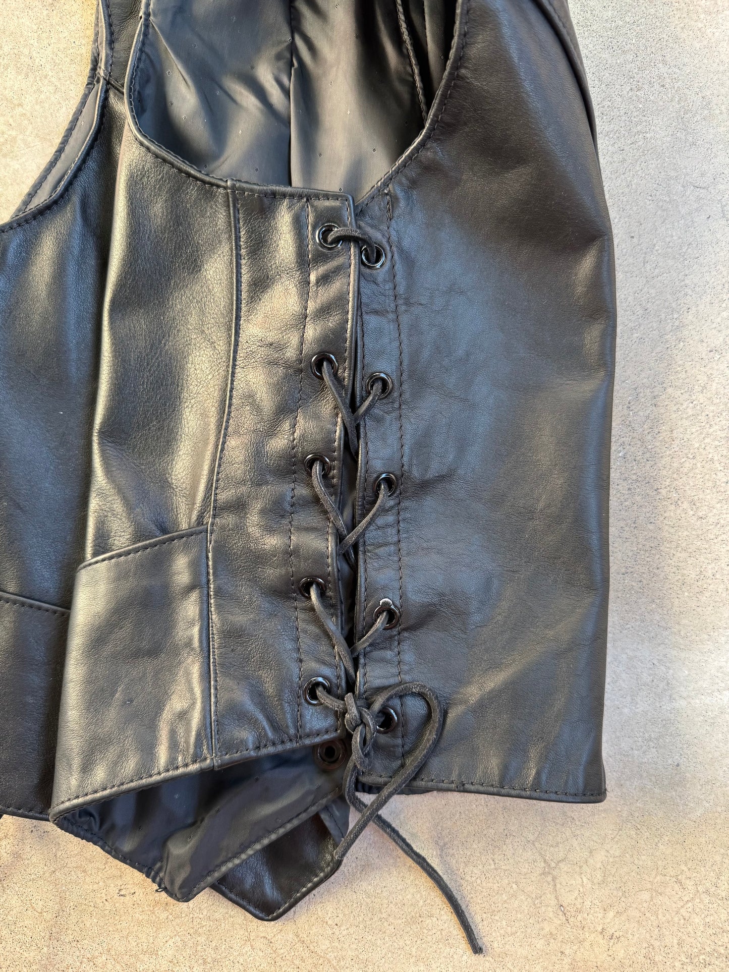 Vintage 1990s Park V “Dixie Highway” Black Leather Lace-Up Motorcycle Vest | Small