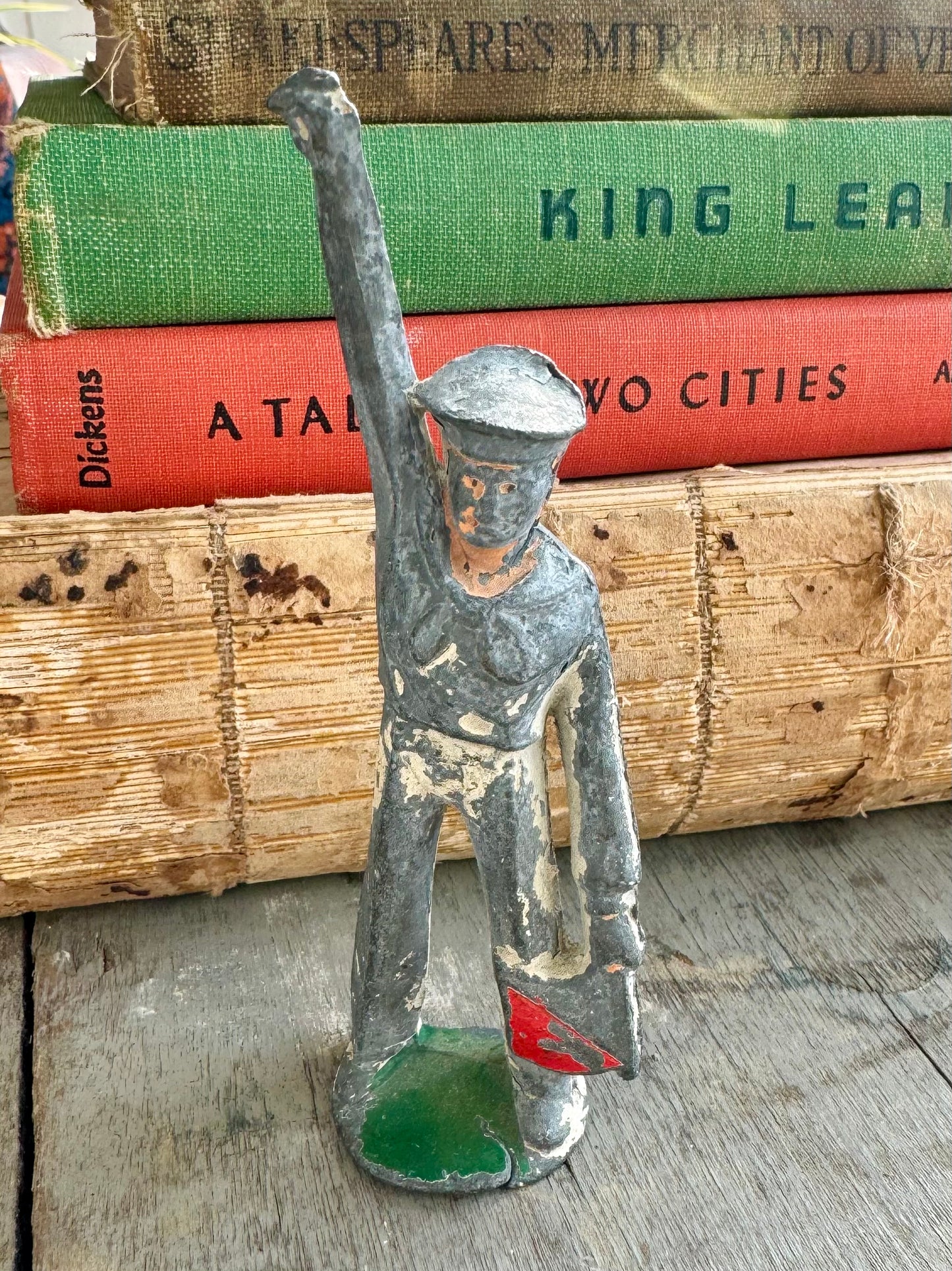 Vintage WWII Era Navy Manoil Metal Toy Soldier
