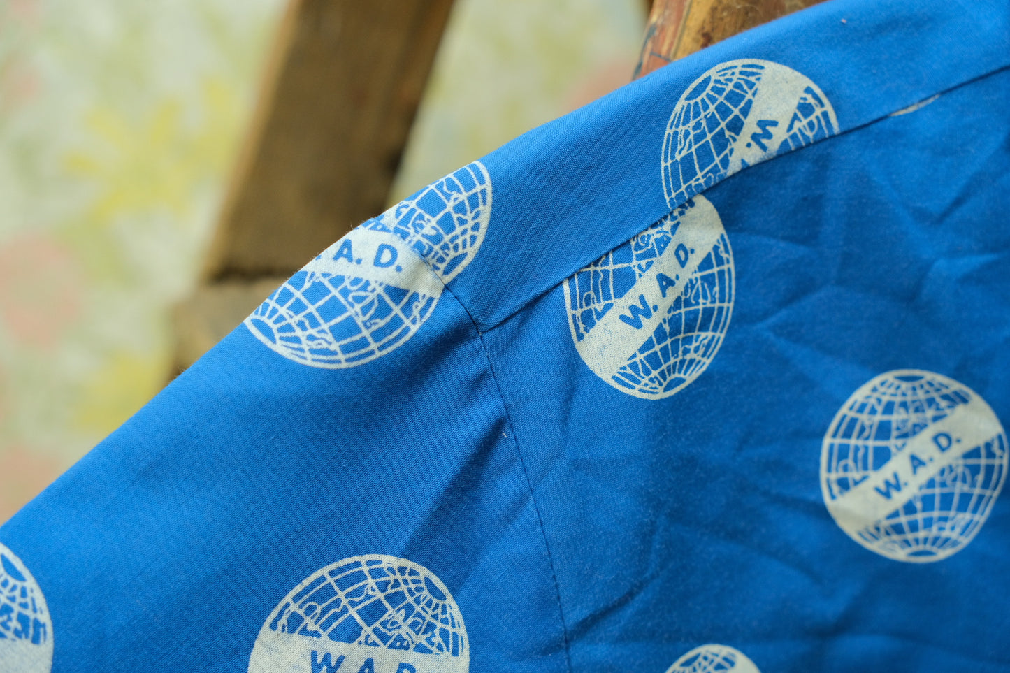 Vintage World Association of Detectives Blue Logo Printed Shirt | Medium