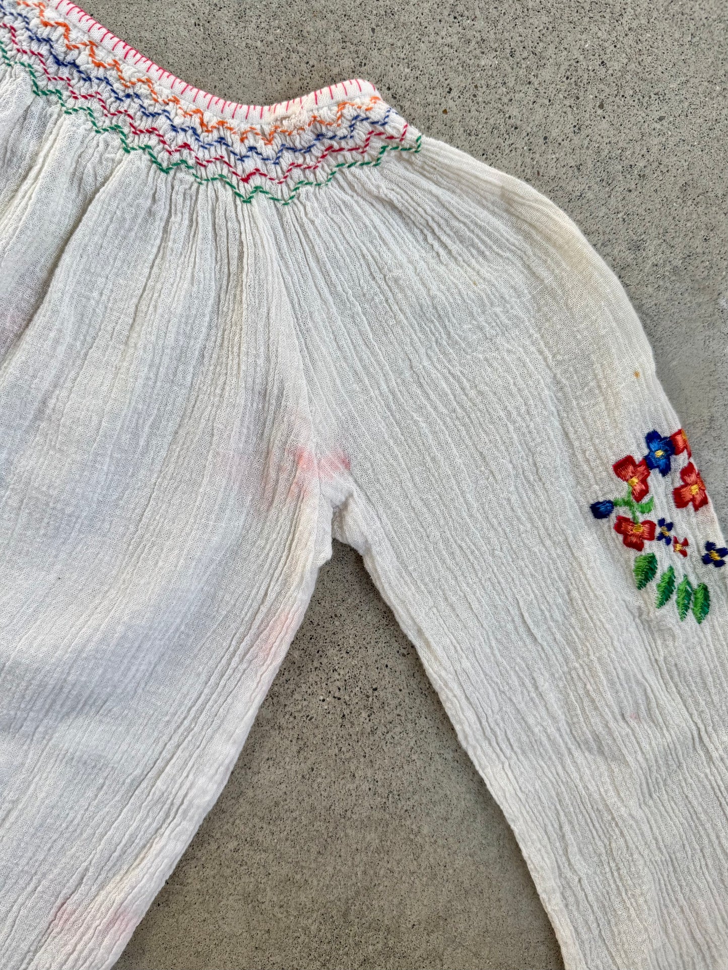 Vintage 1960s Mohren Folklore Hungarian Embroidered Cotton Peasant Blouse | XS/S