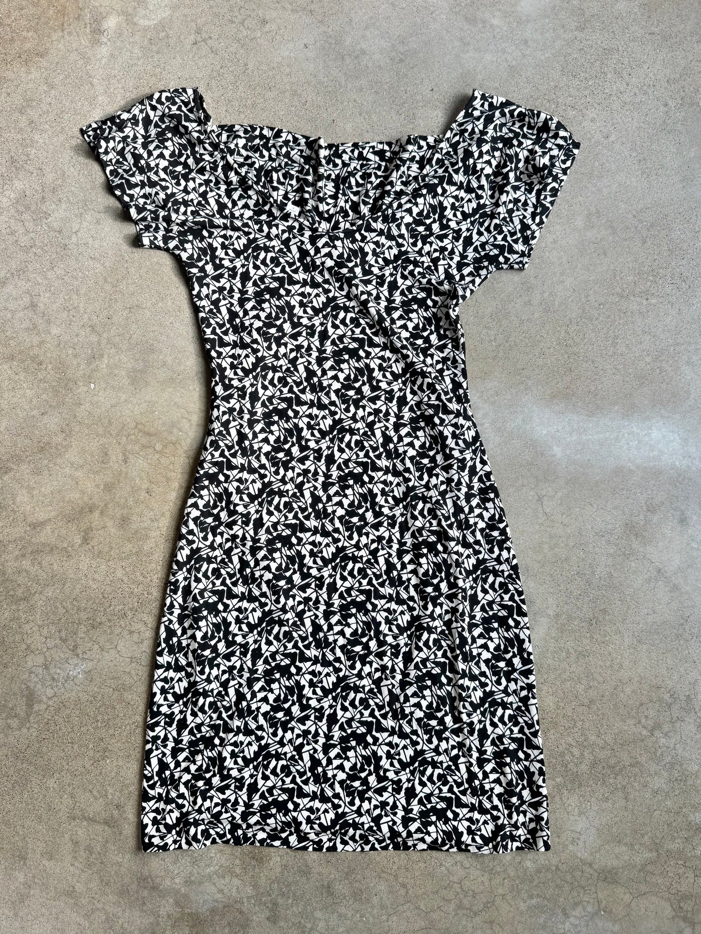 Vintage 1990s Diane Von Furstenberg Black & White Abstract Pattern Cowl Neck Fitted Dress | Small