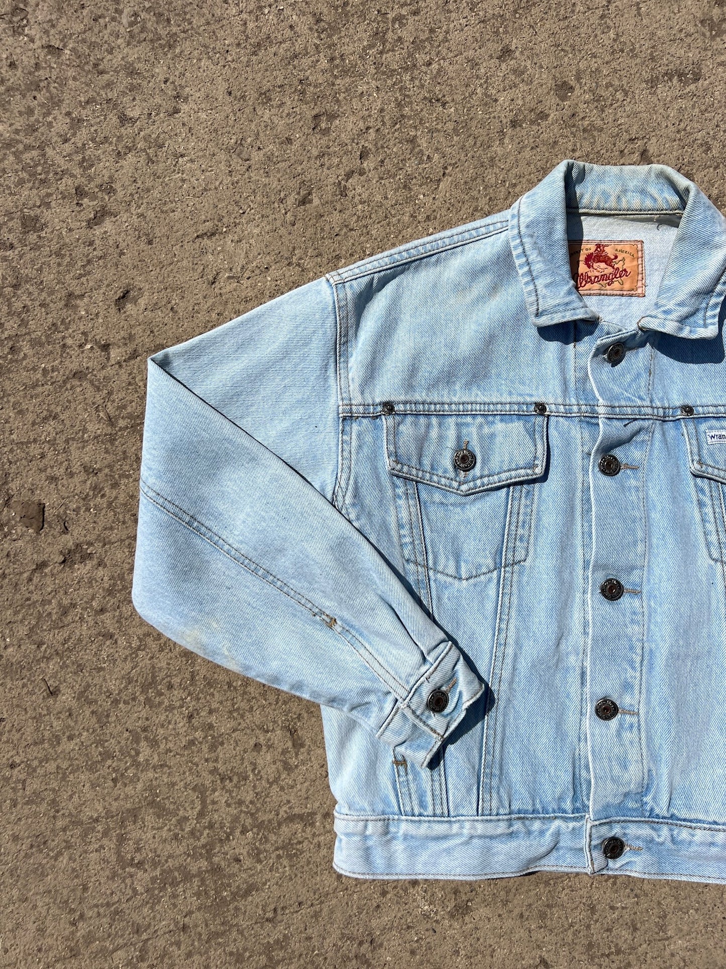 Vintage 1980s Wrangler Light Wash Denim Jacket | Small