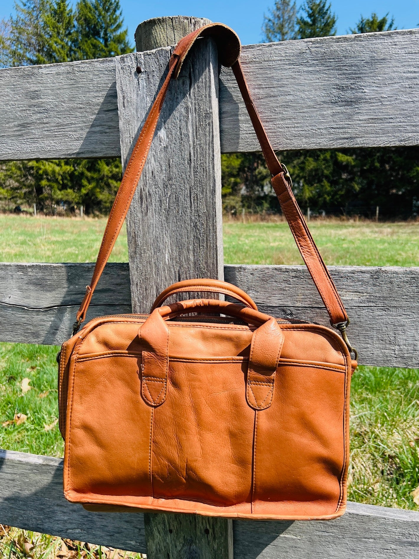 Vintage 1980s Tan Leather Messenger Bag
