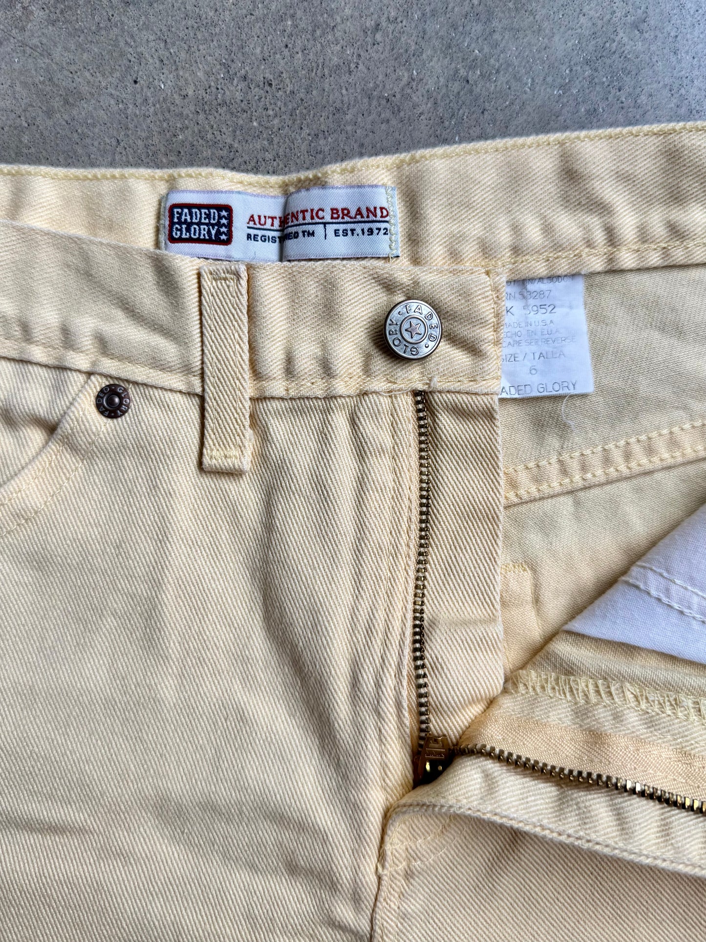 2000s Faded Glory Yellow Denim Shorts | Small
