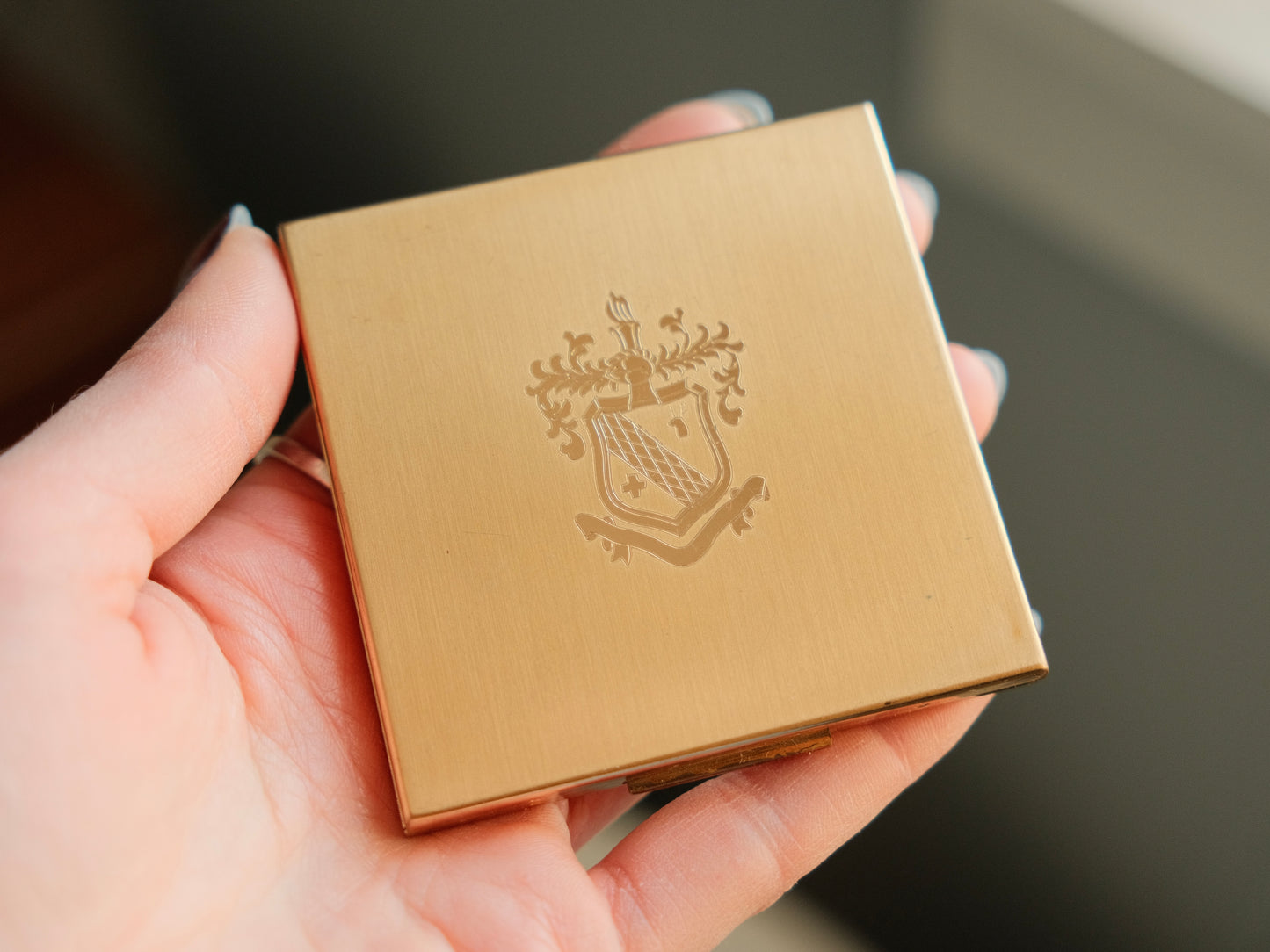 Vintage Elgin American Crest Compact