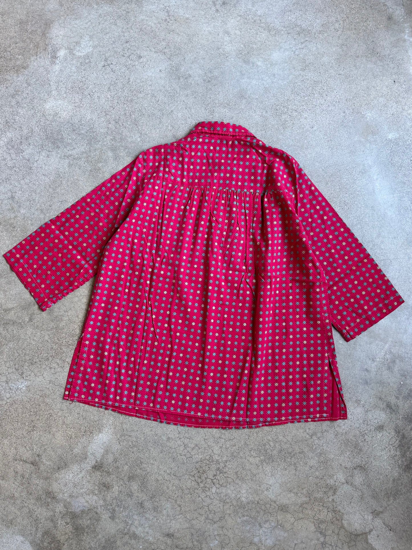 Vintage 1950s Red Floral Print Cotton Collared Shirt | Medium