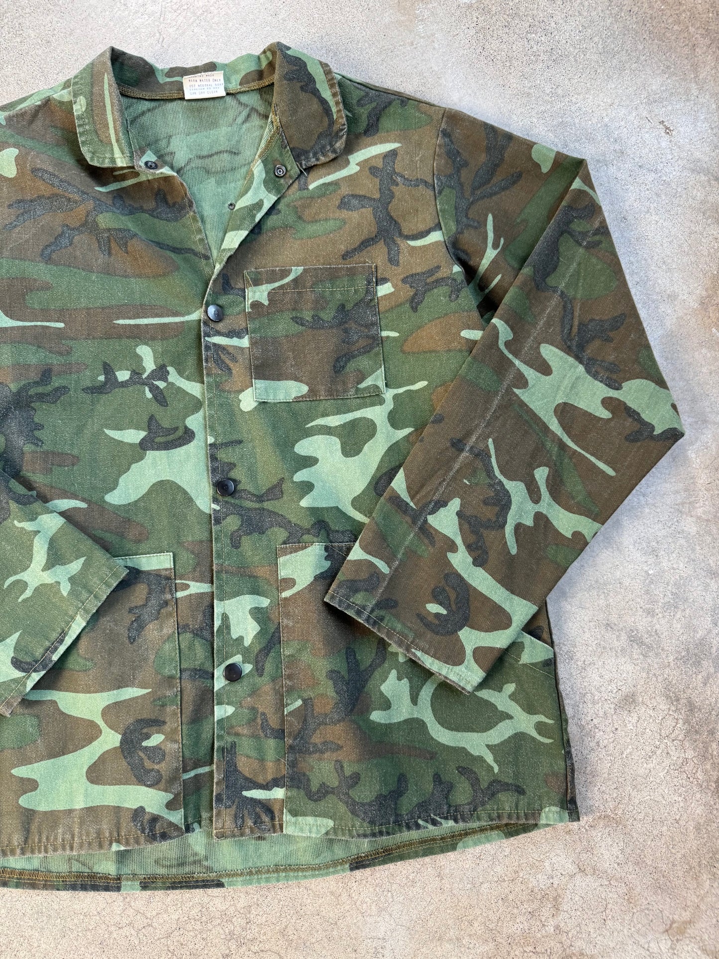 Vintage 1960s Camouflage Cotton Jacket | Medium
