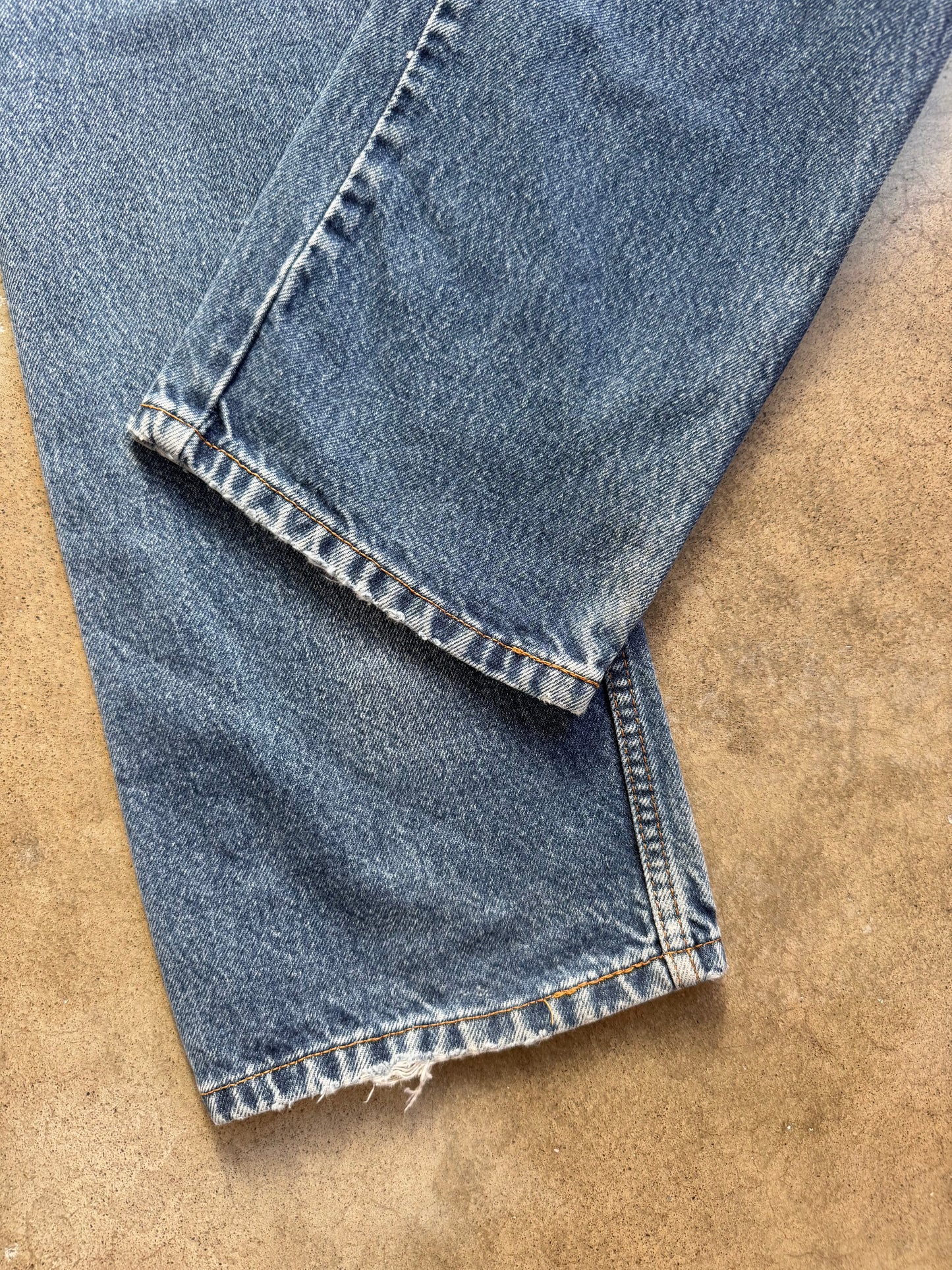 2000s Levi's 505 Medium Wash Jeans | 34x30