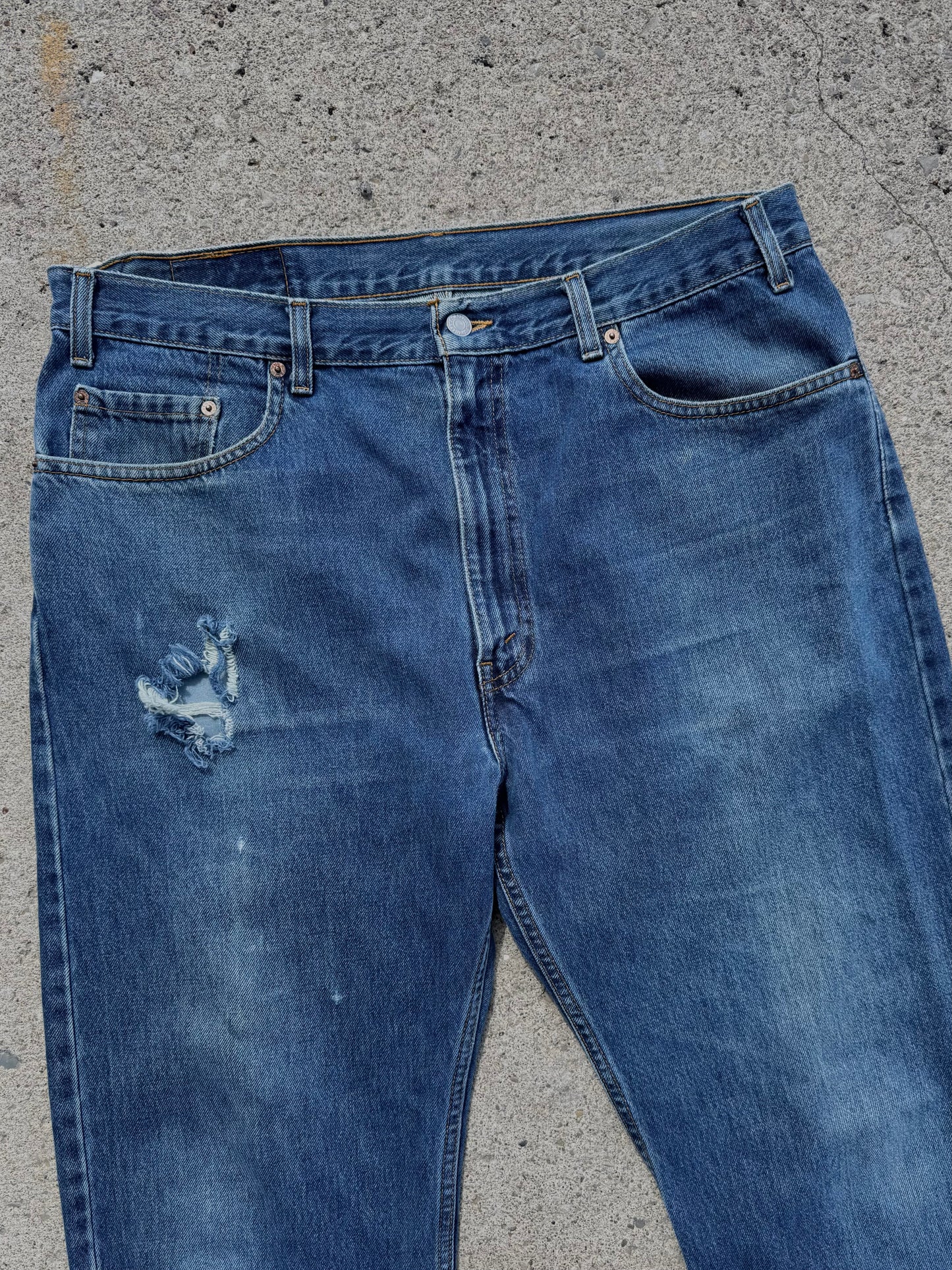 Vintage 1990s Levi’s 505 Worn-In Medium Wash Jeans | Waist 38”