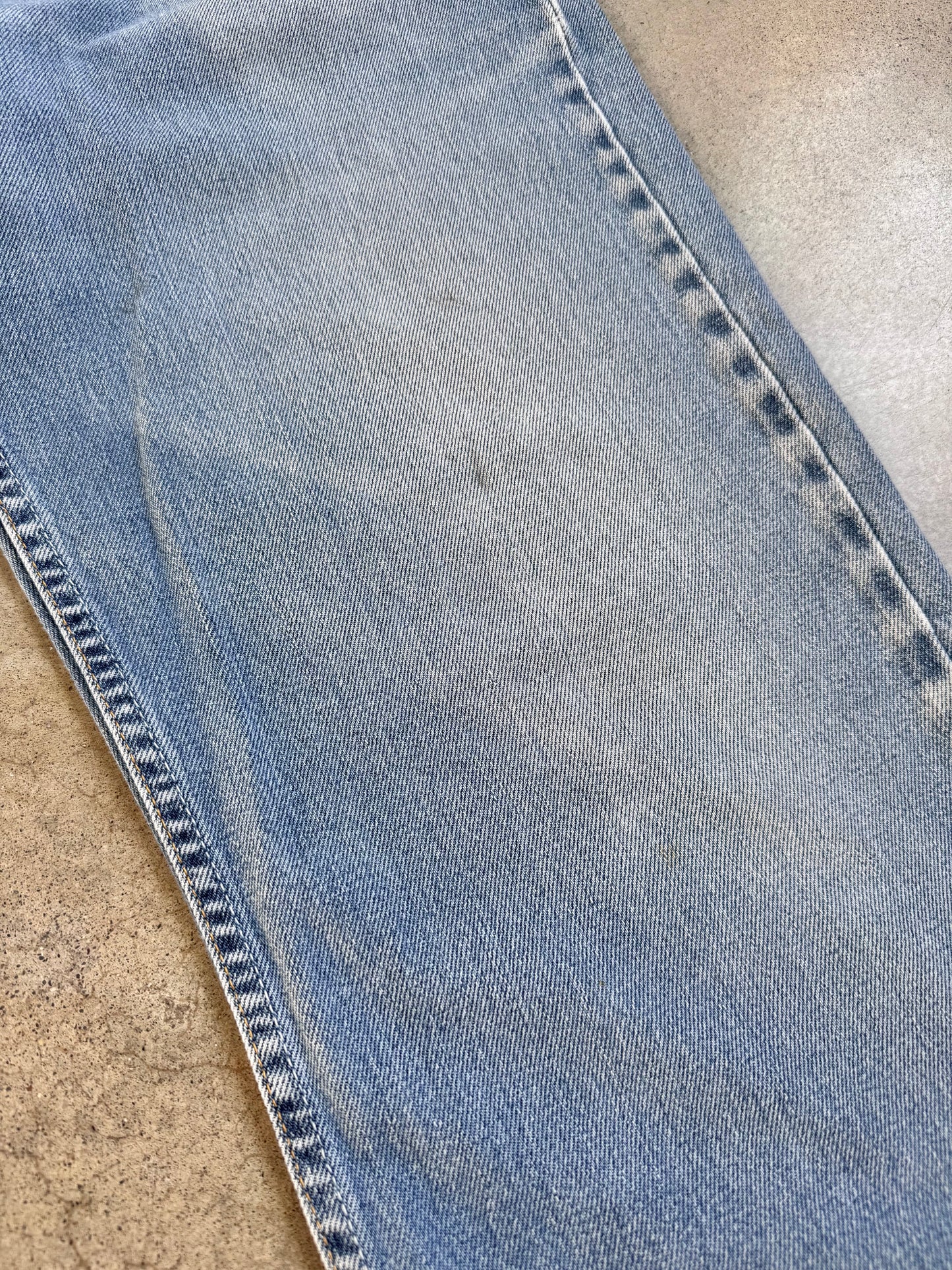 Levi's 550 Relaxed Fit Light Wash Jeans | 36x34