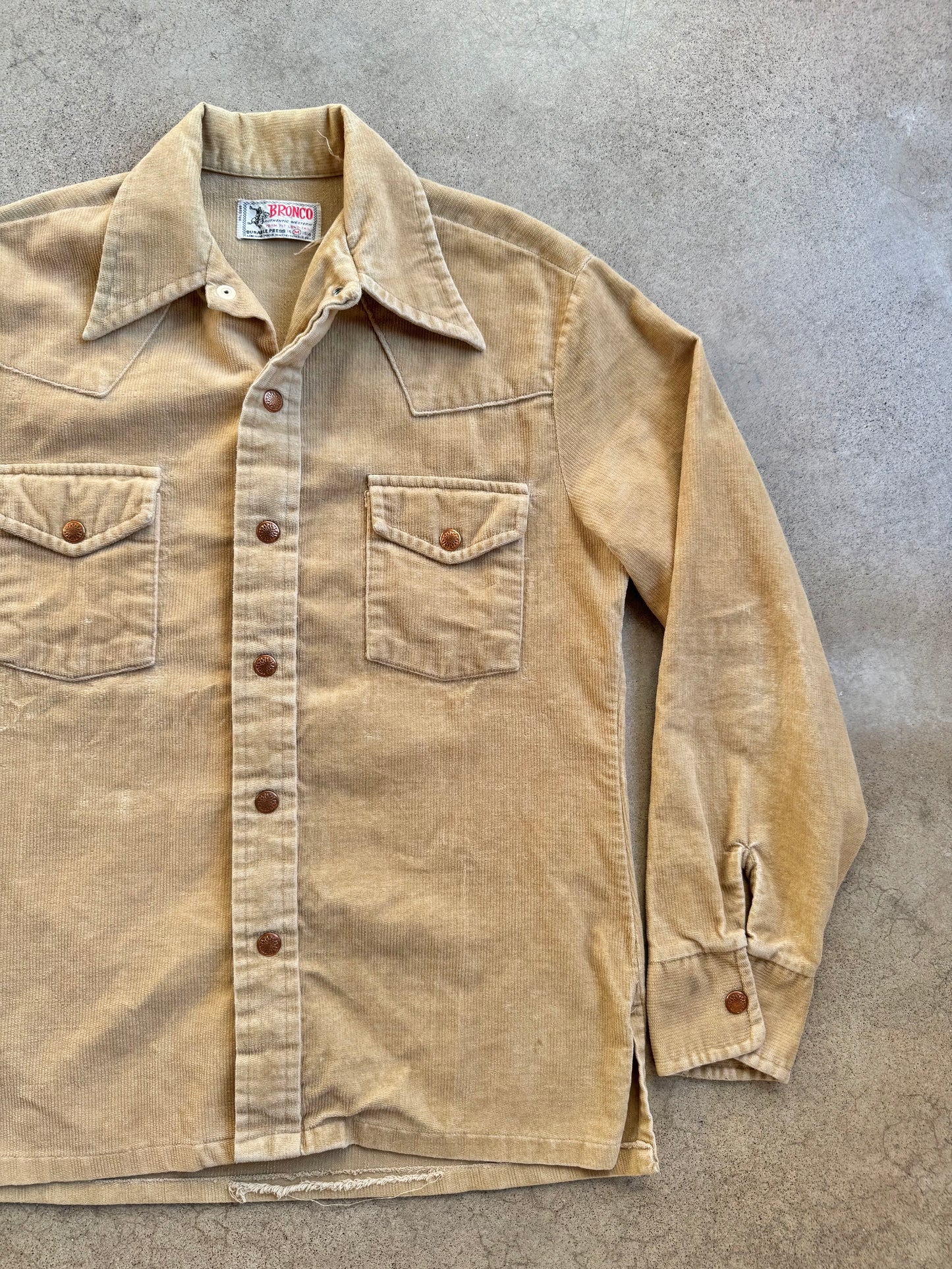 Vintage 1960s Bronco Tan Corduroy Western Shirt | Medium